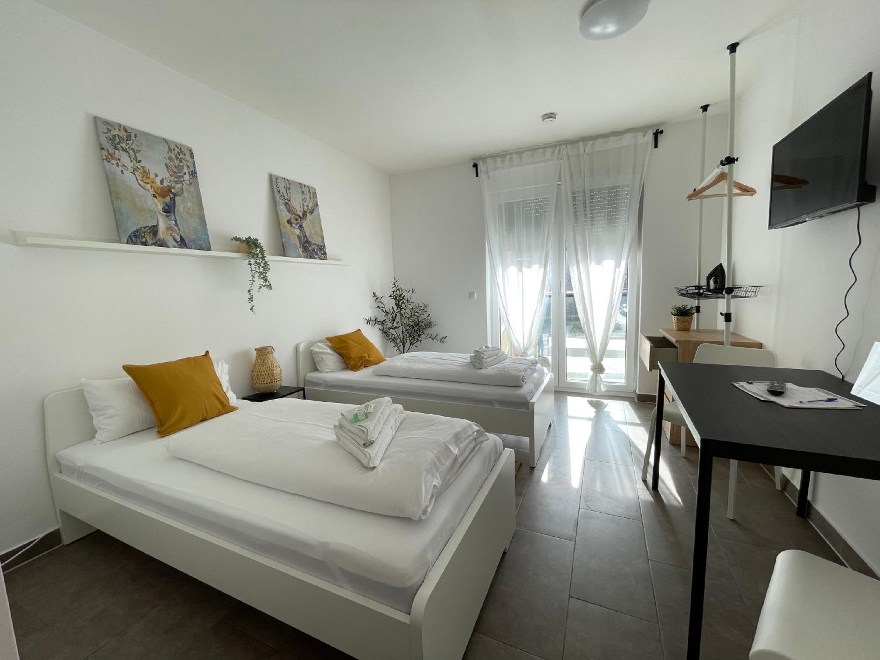 Standard Twin Room