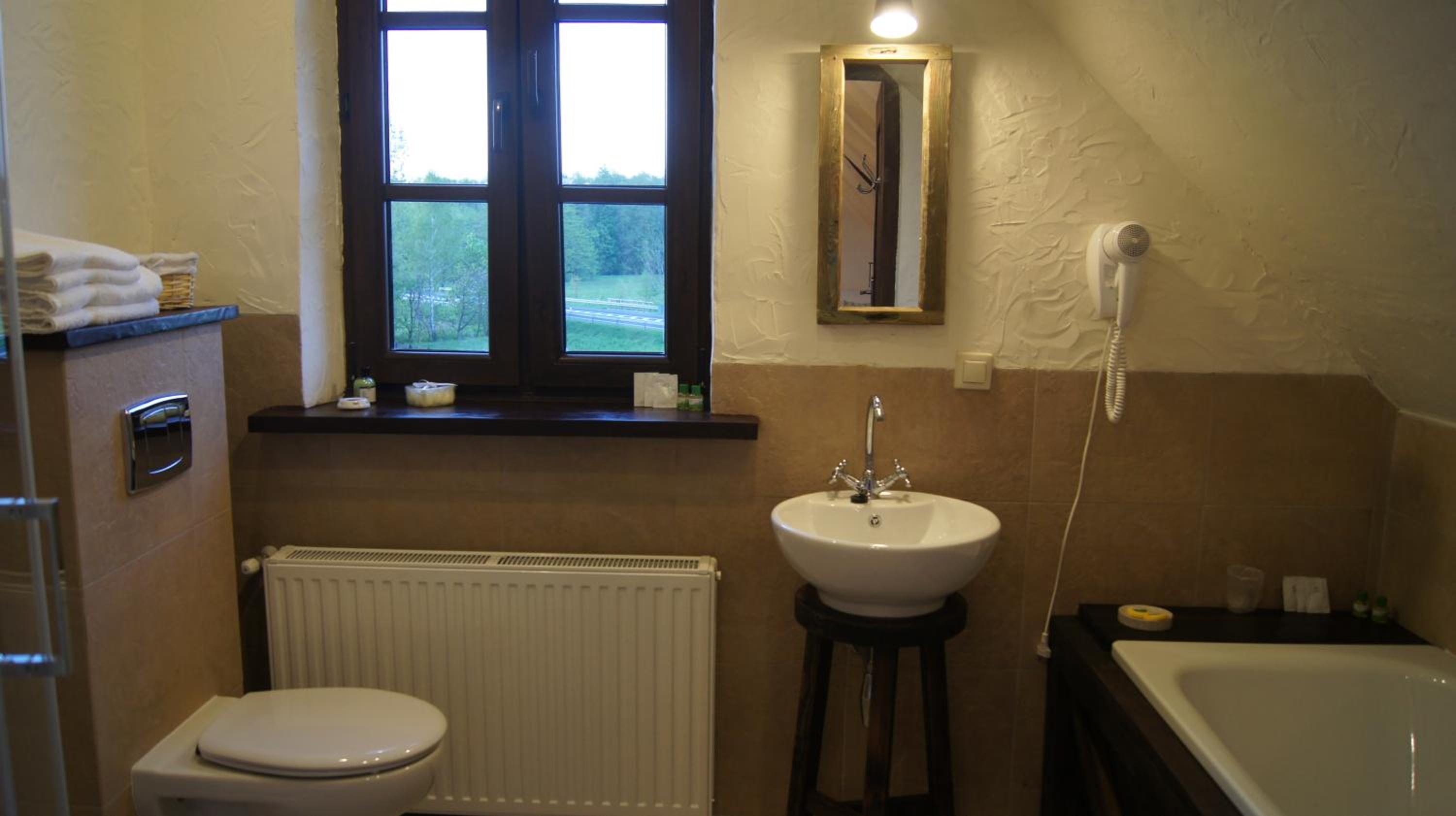 Deluxe Family Room - Photo 3