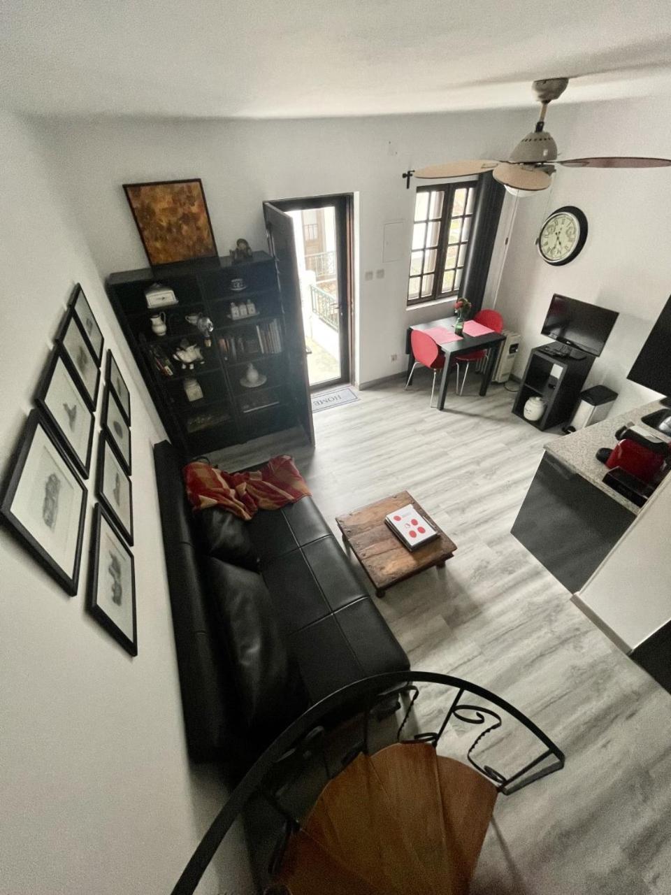 One-Bedroom House - Photo 148