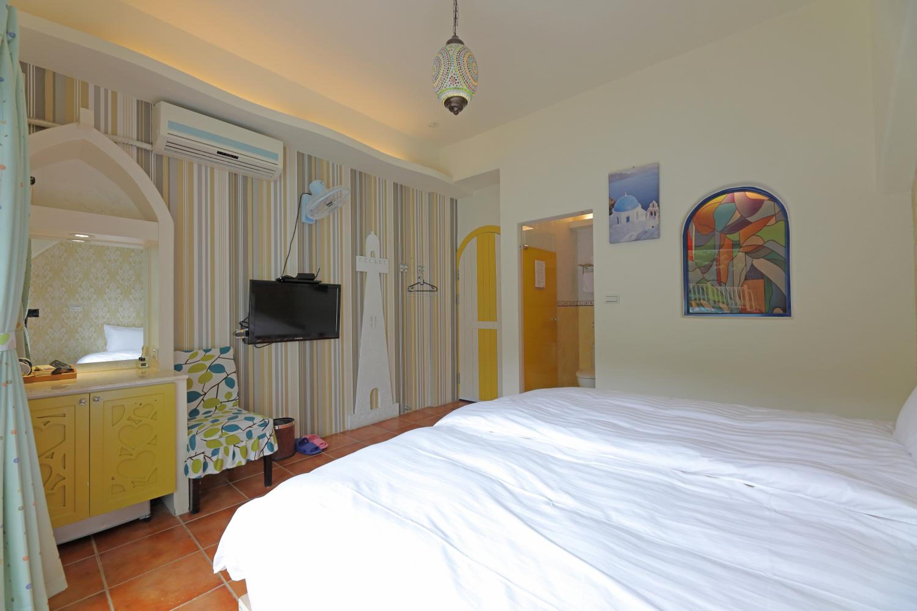 King Room with Balcony photo 1