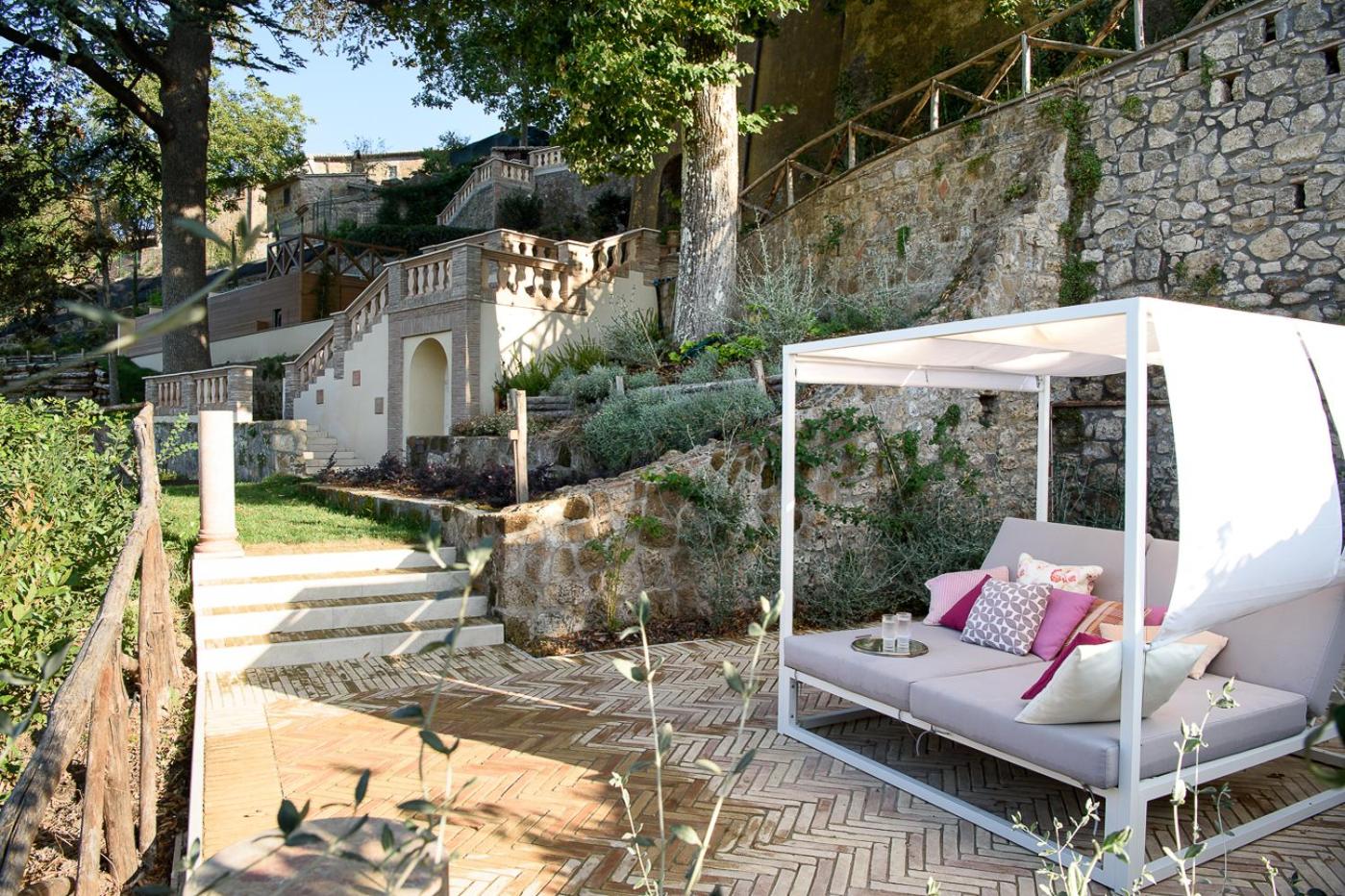 Deluxe Suite - Photo 5