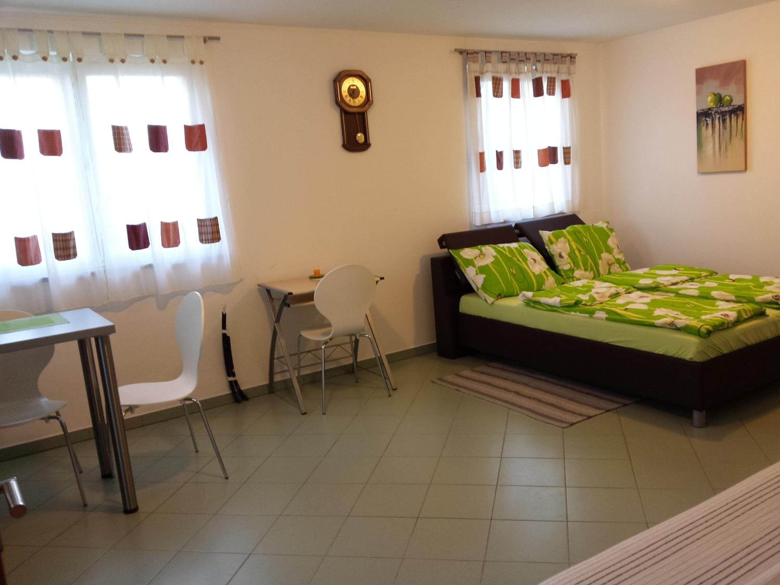 Studio Apartment