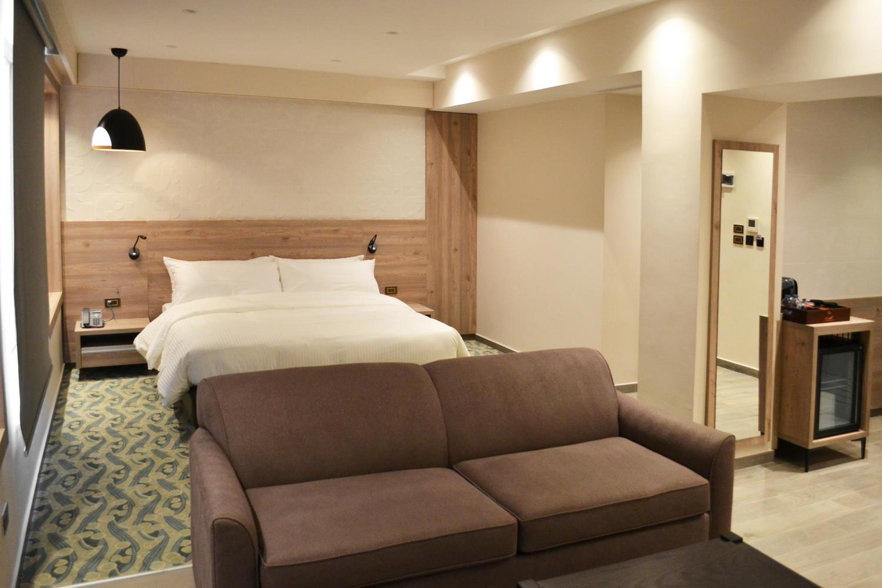 Standard Double Room - Photo 6