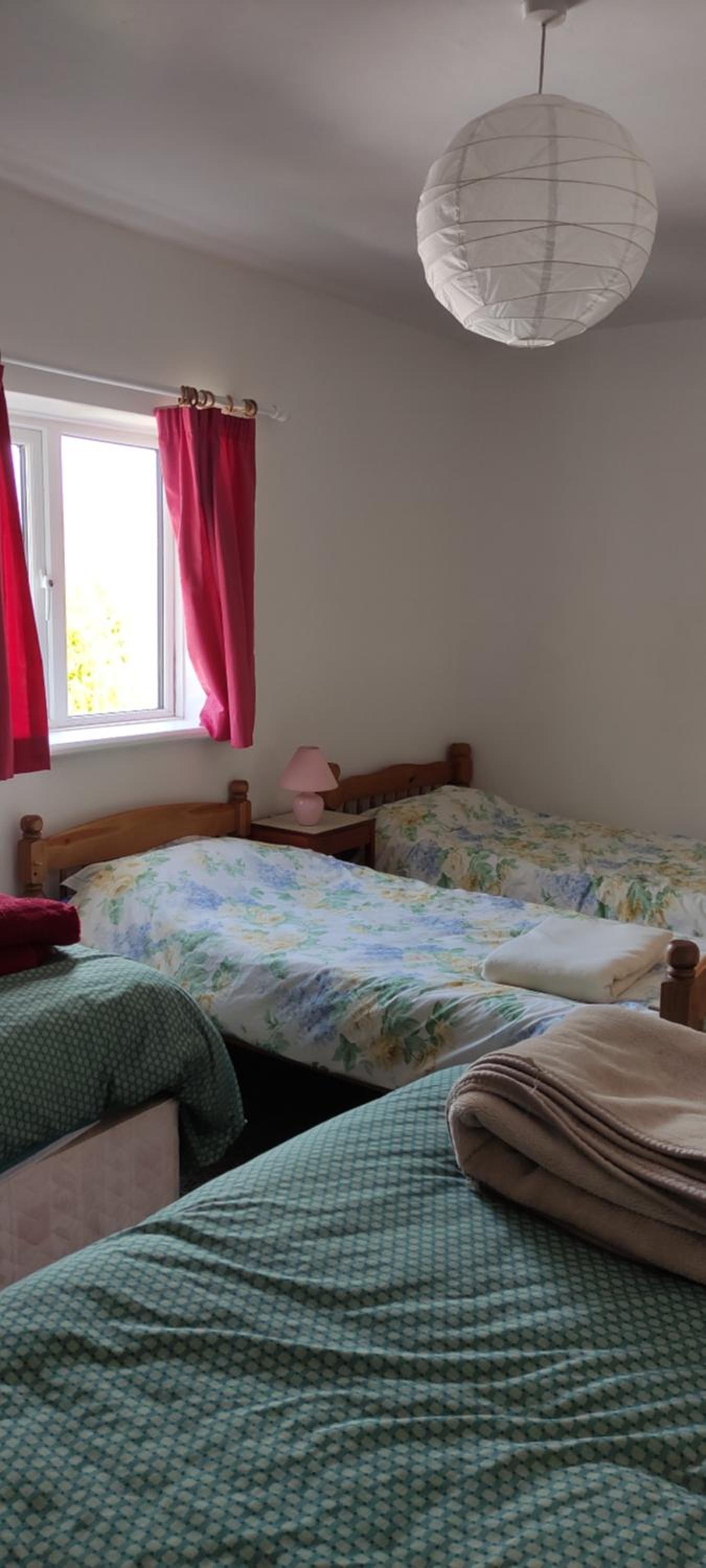 Economy Quadruple Room - Photo 2