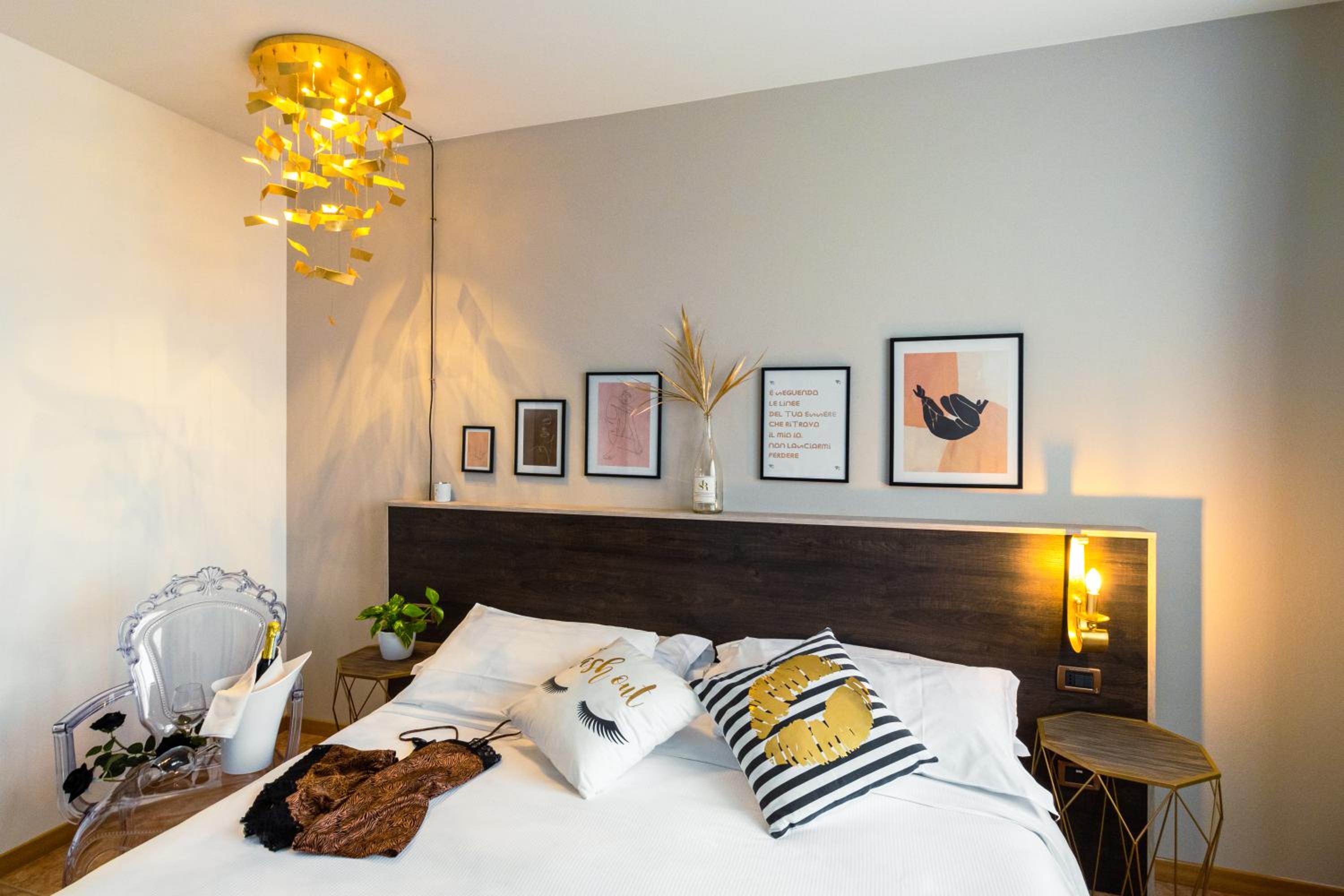 Superior Room - Photo 5