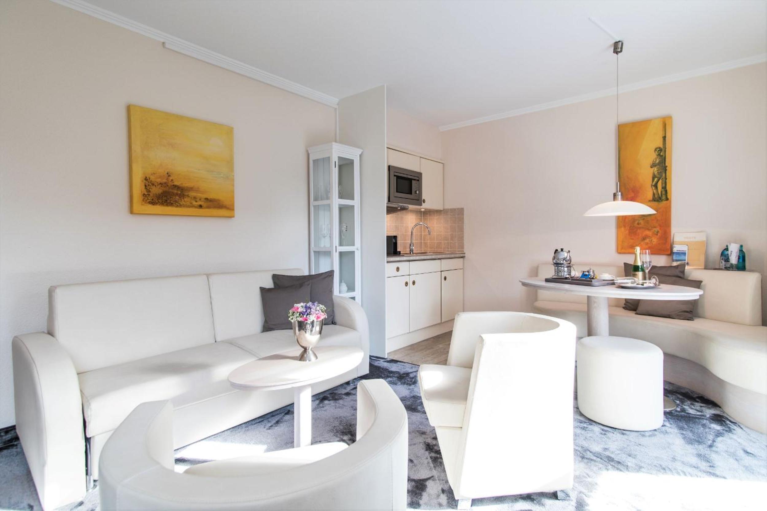 Suite with Balcony photo 1