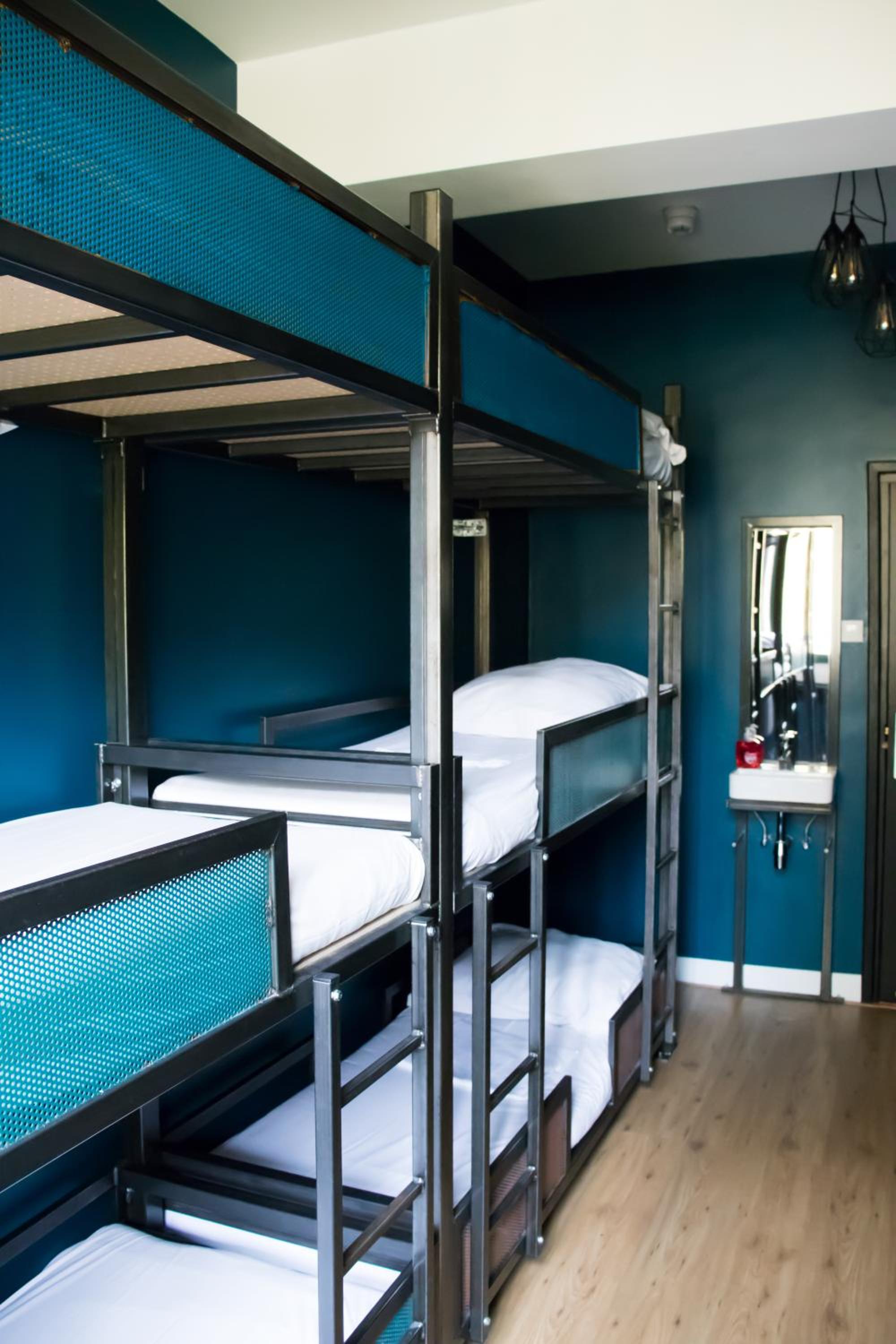 Bed in 6-Bed Mixed Dormitory Room