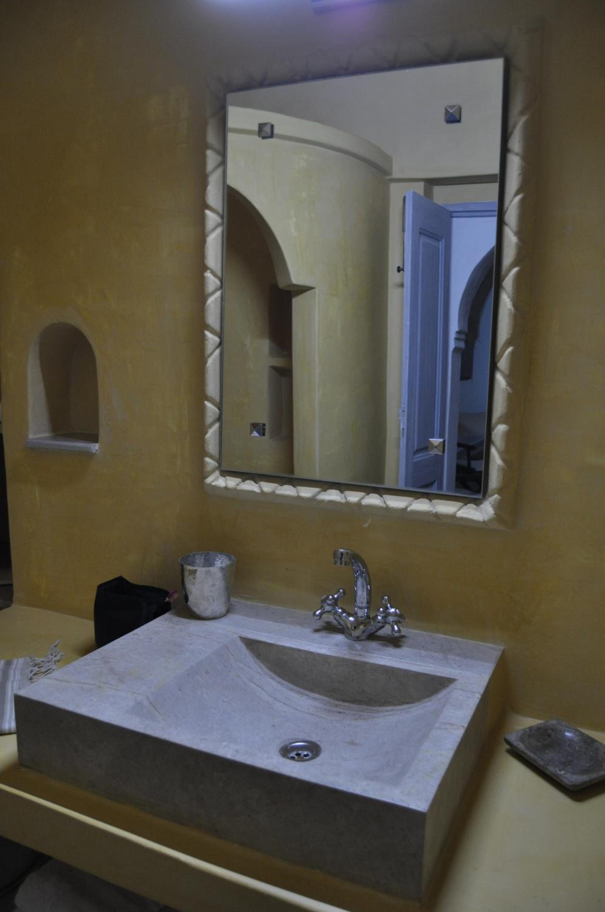 Double Room with Private Bathroom photo 3