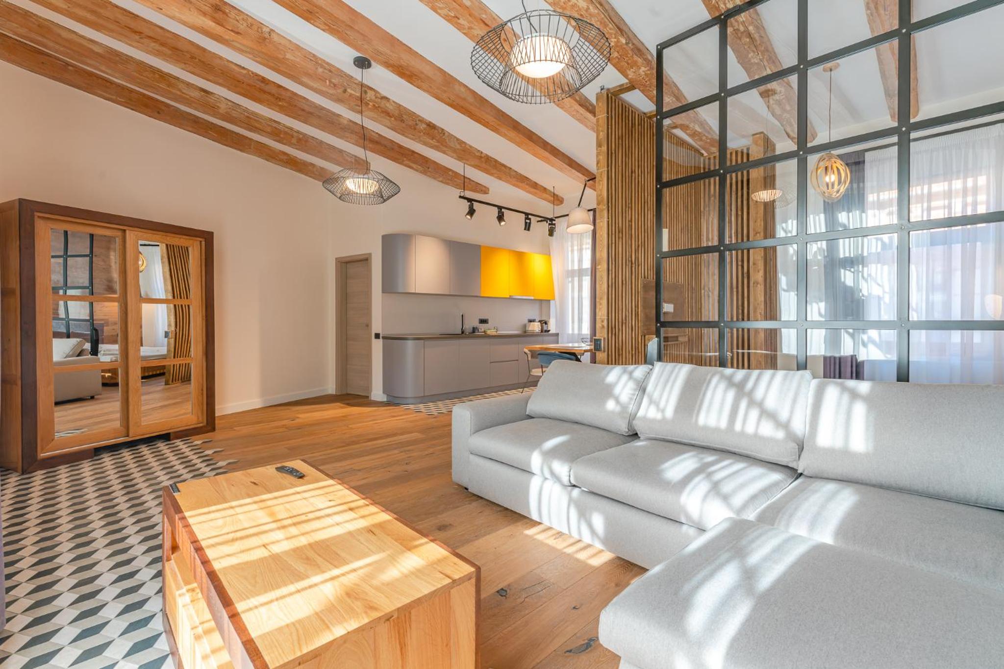 King Studio with Sofa Bed - Photo 14
