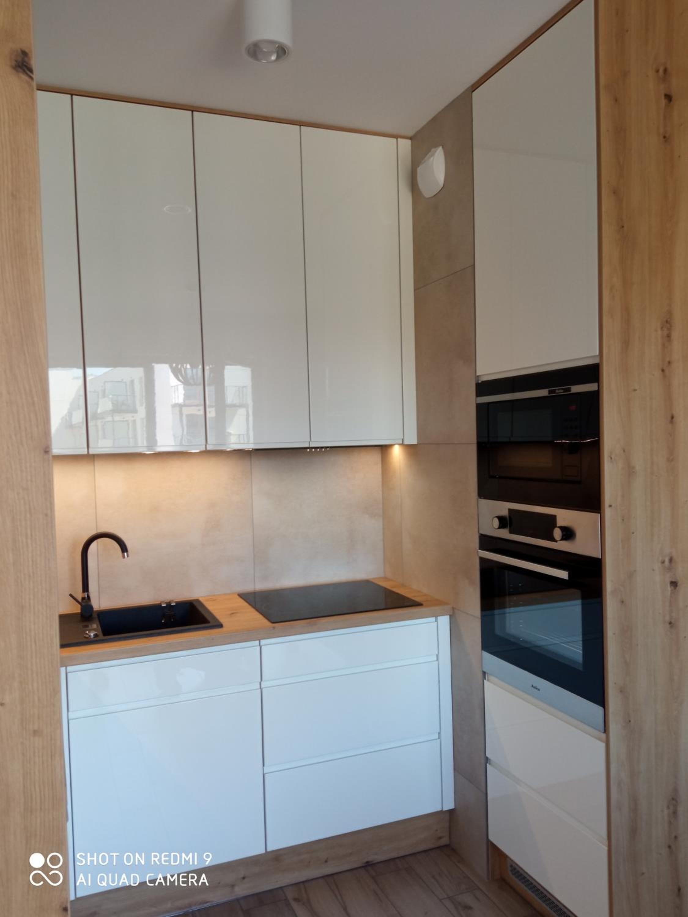 One-Bedroom Apartment - Photo 8