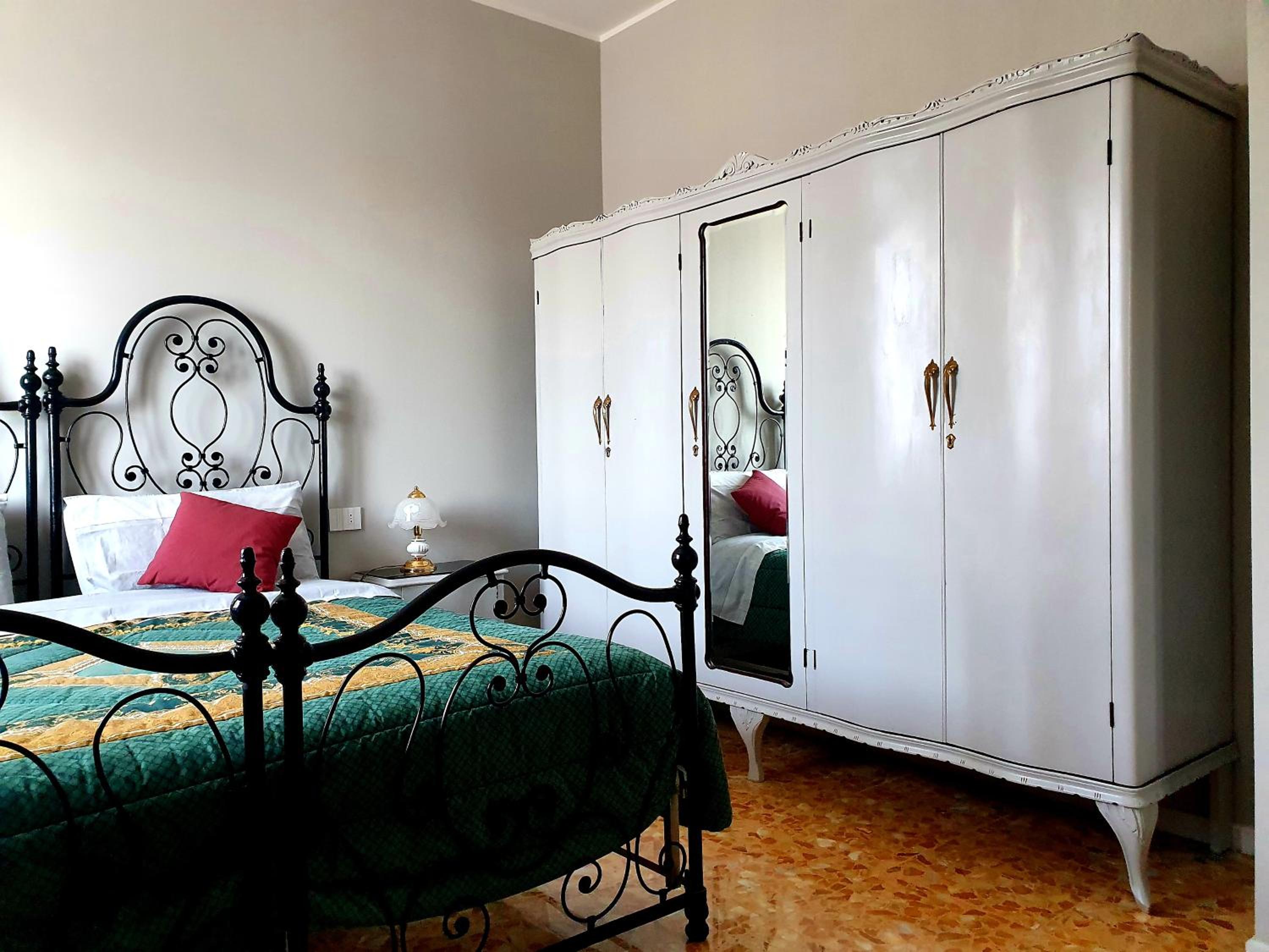 Double Room with Private Bathroom photo 1
