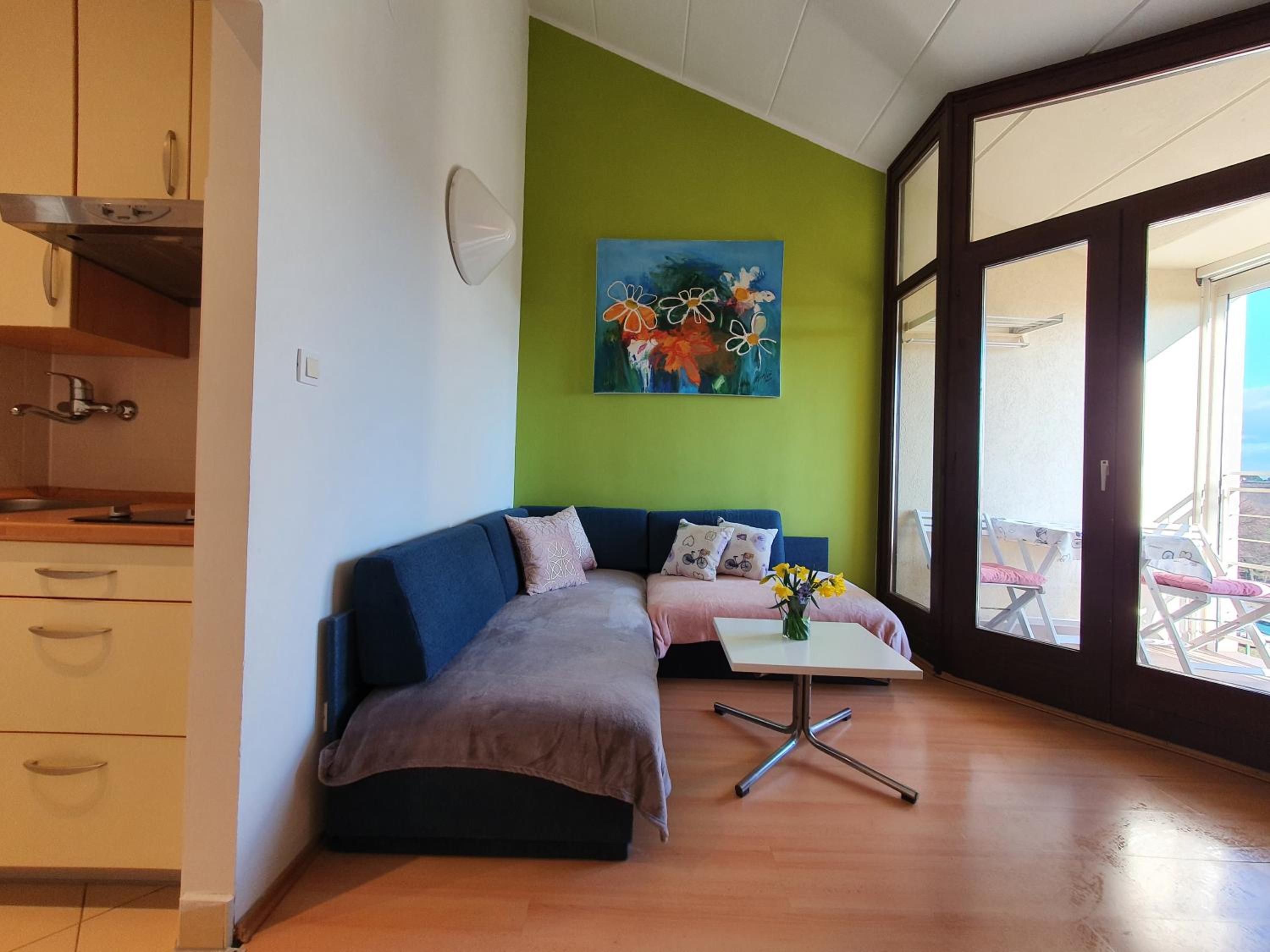 One-Bedroom Apartment