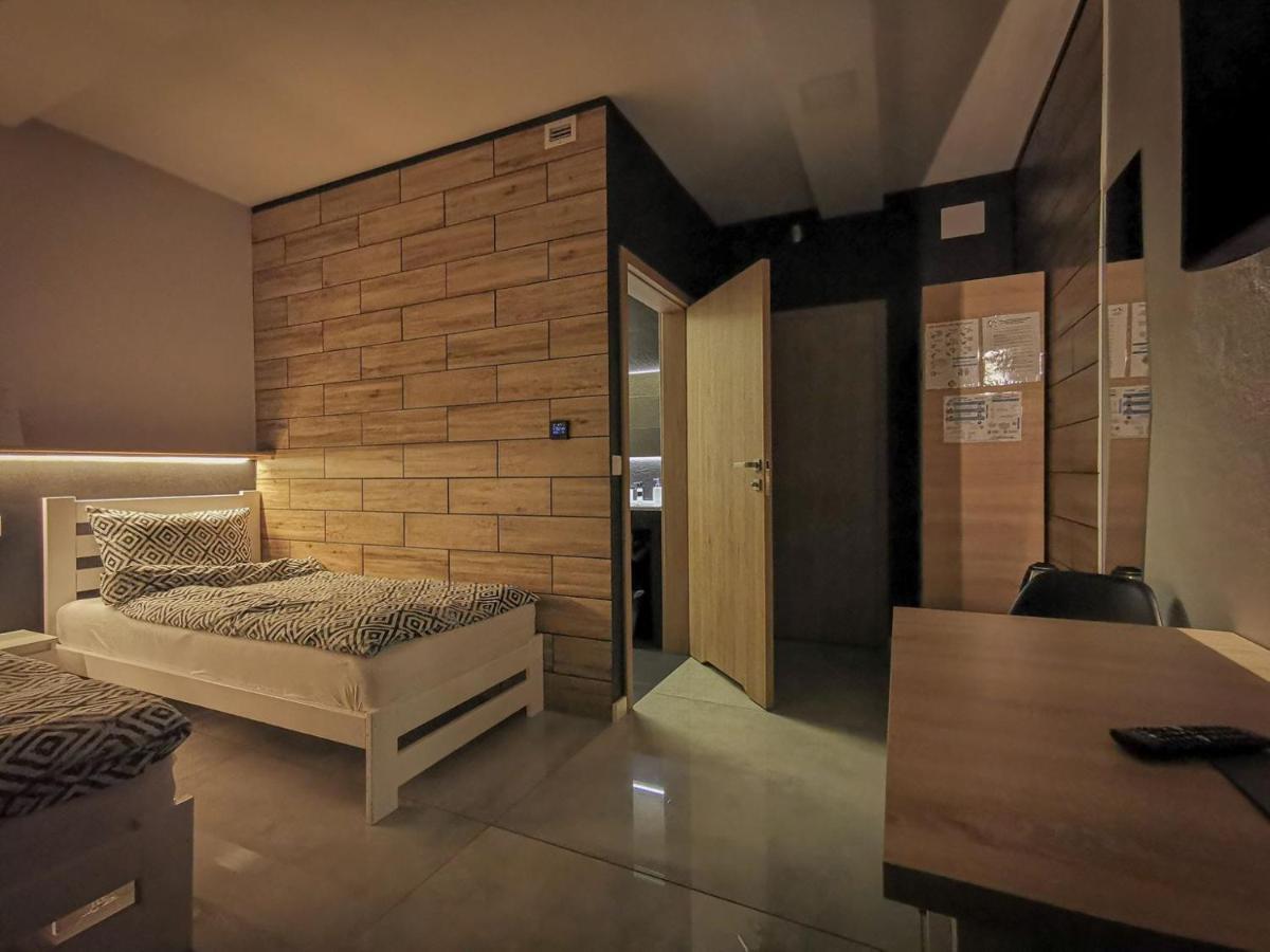 Twin Room with Balcony photo 1
