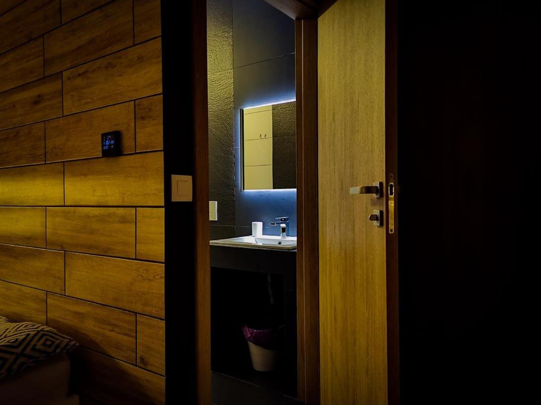 Twin Room with Balcony photo 3