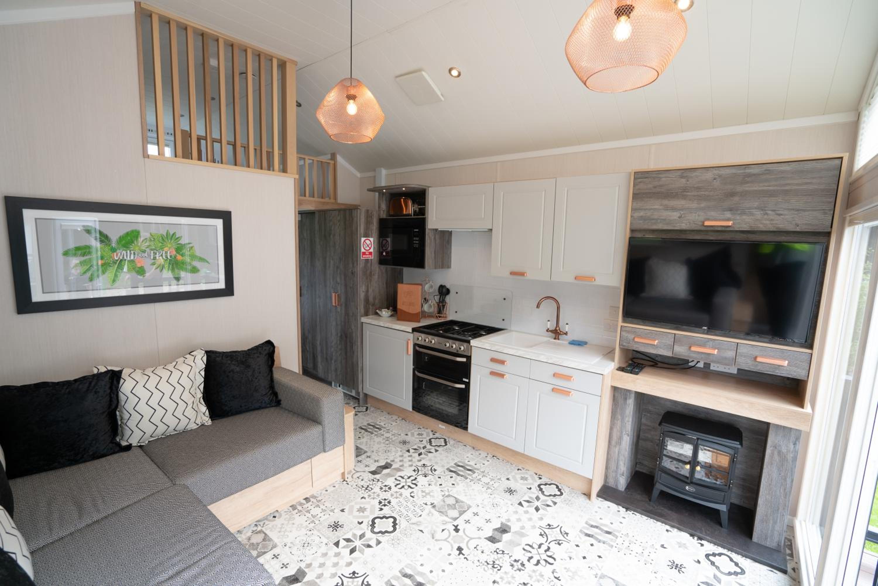 Deluxe Family Room photo 2