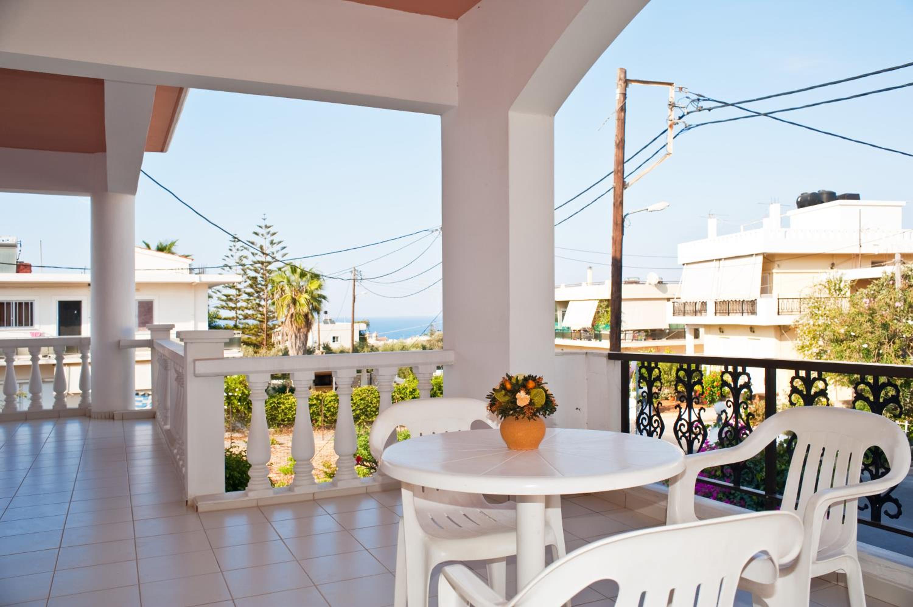 Apartment with Terrace and Side Sea View photo 2