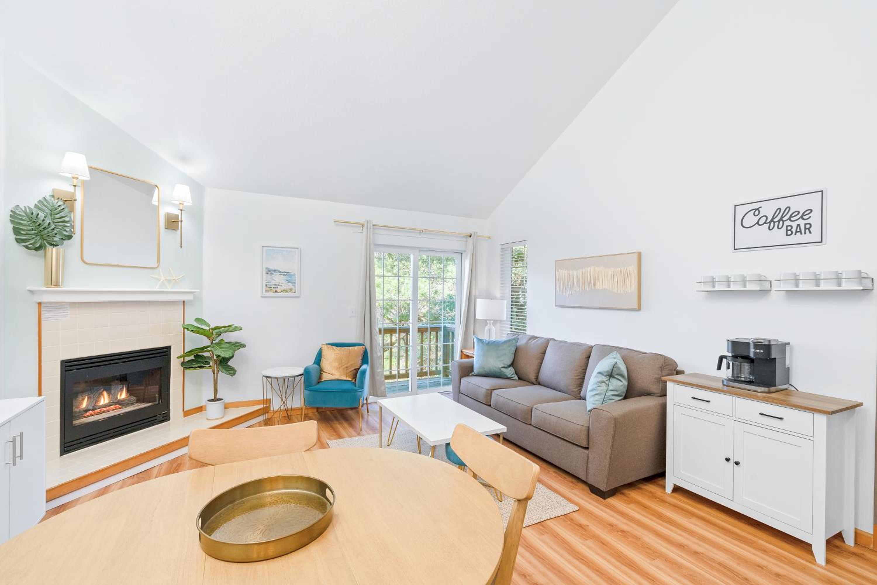 Three-Bedroom House - Photo 37