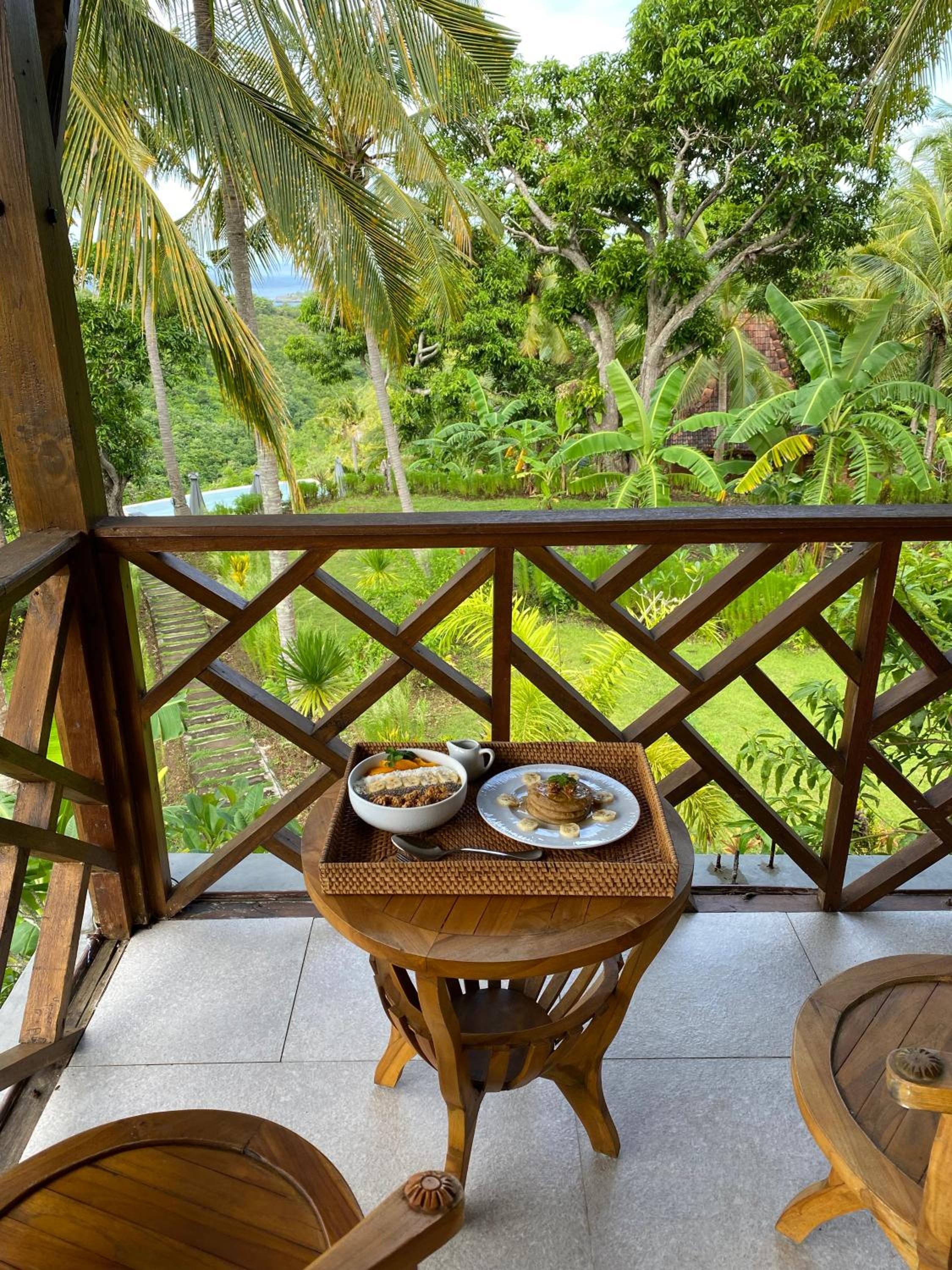 Deluxe Suite with Sea View - Photo 49