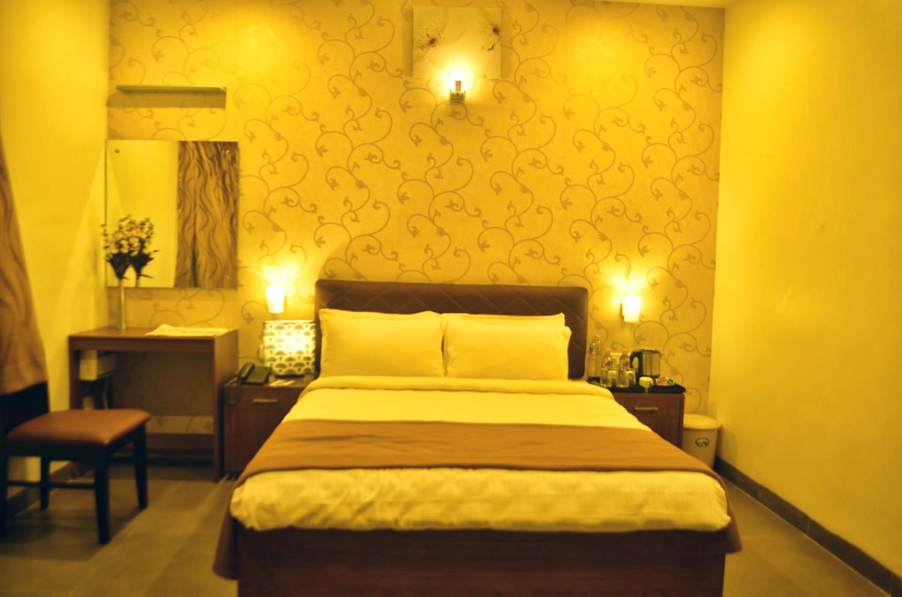 Deluxe Room - Photo 1