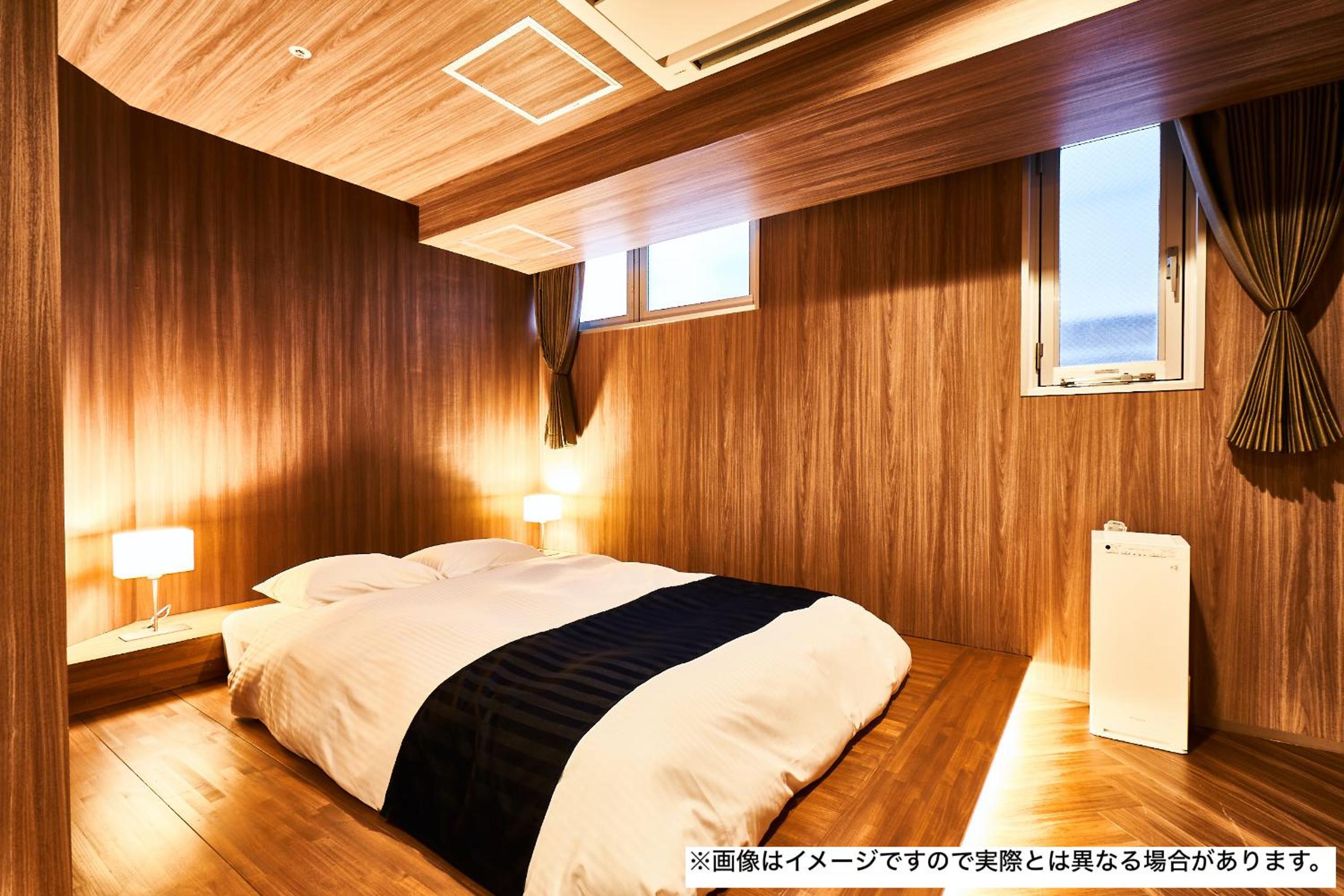 Single Room With Private Bathroom
