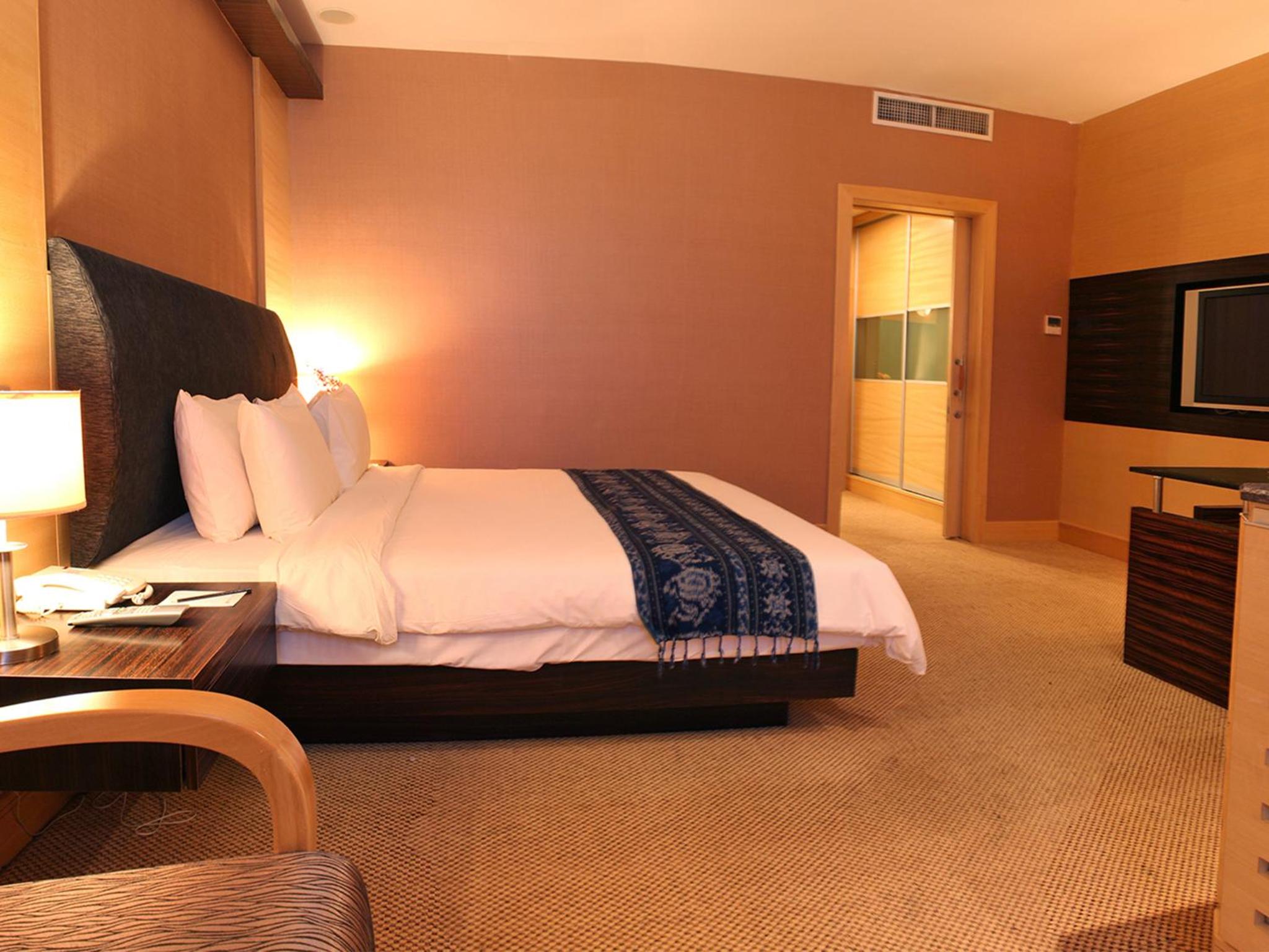 Executive Suite photo 2