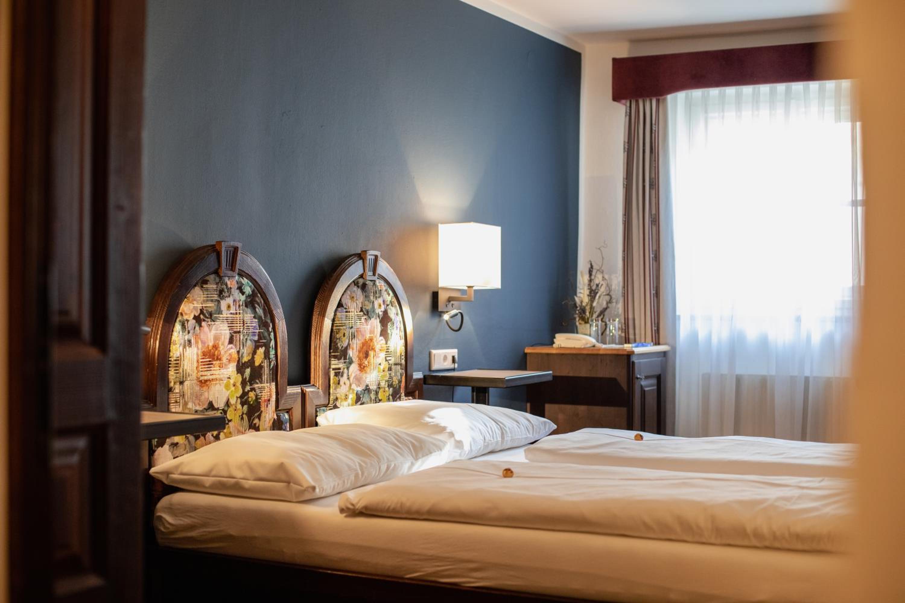 Small Double Room - Photo 3