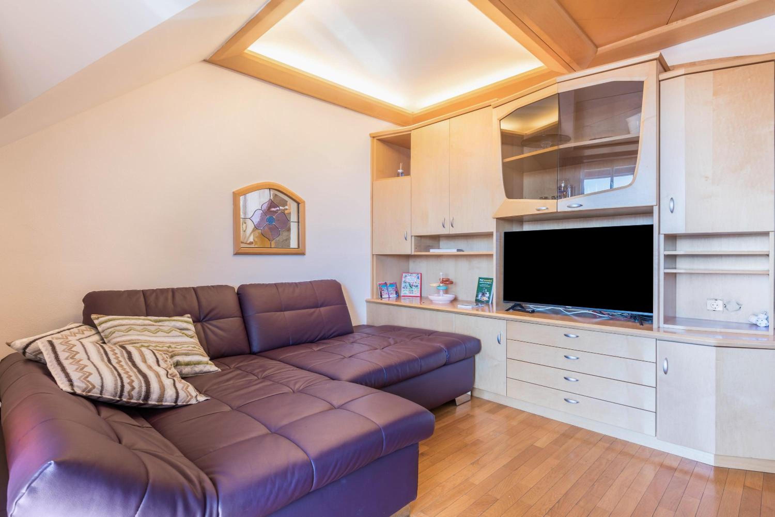 Three-Bedroom Premium Apartment with Balcony photo 1