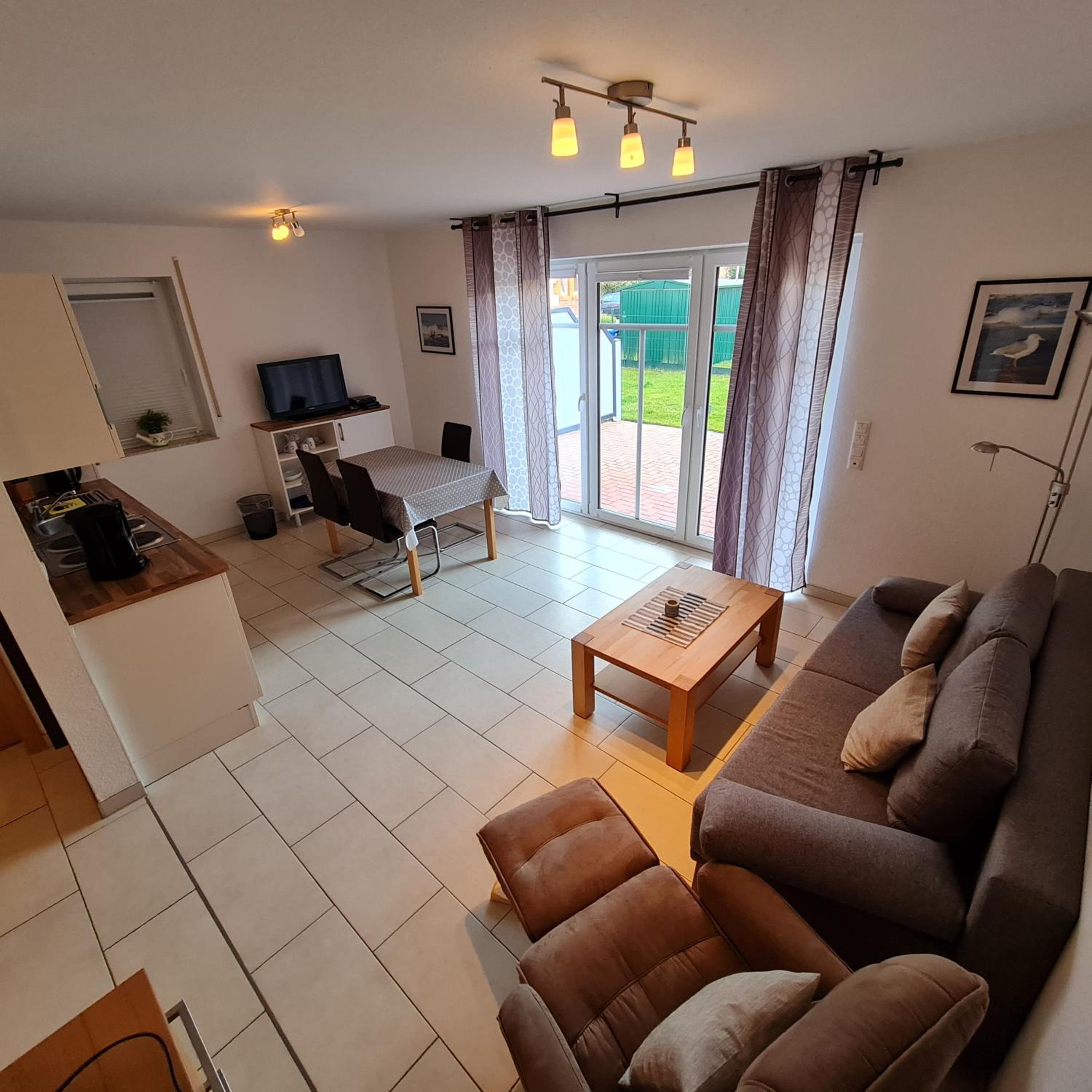 One-Bedroom Apartment - Photo 1