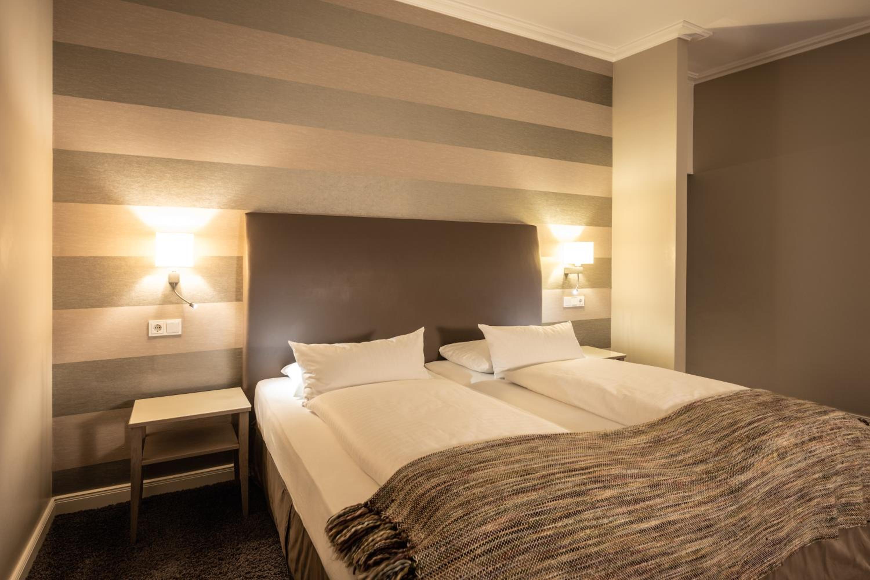 Junior Suite with Balcony photo 2