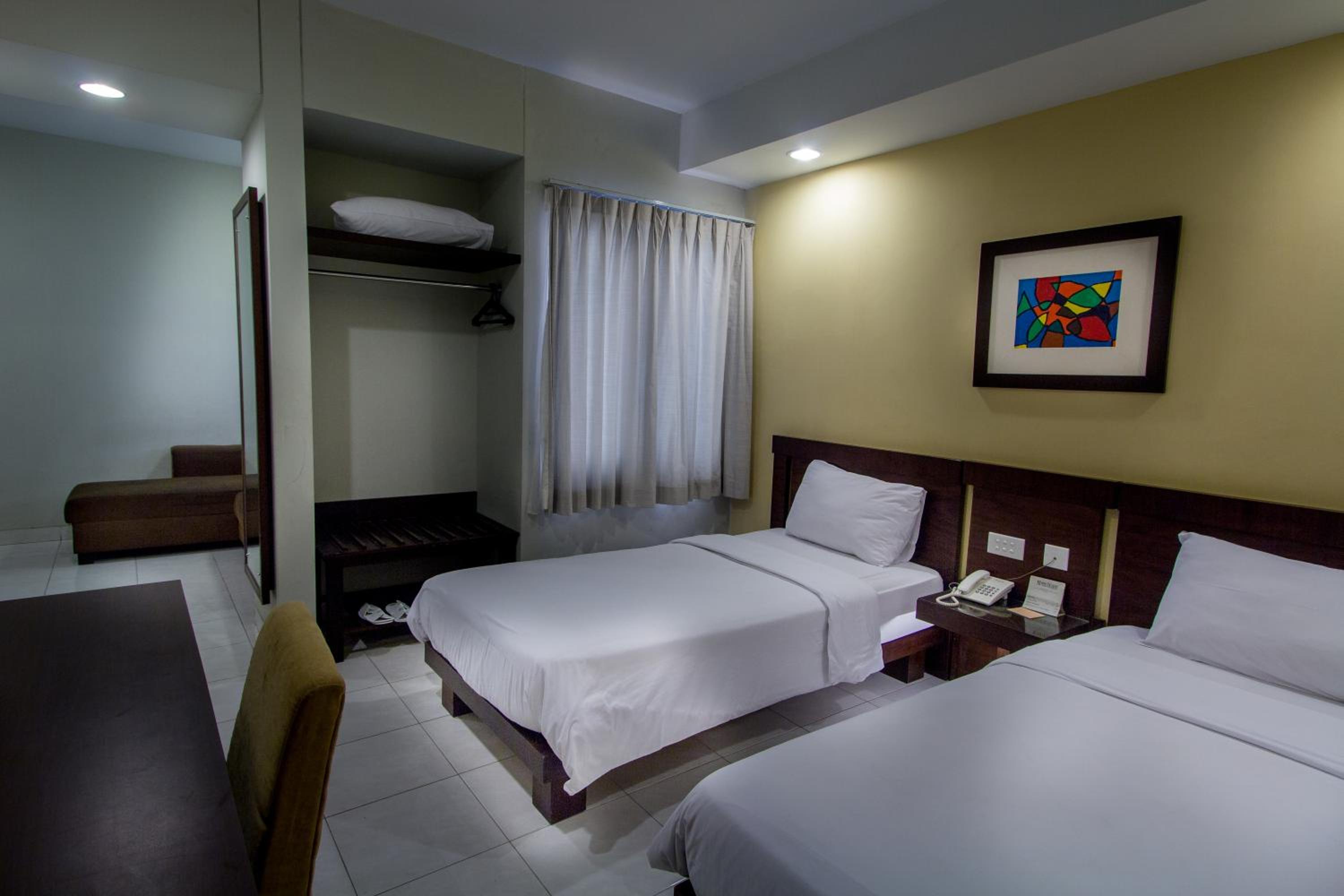 Executive Suite photo 1