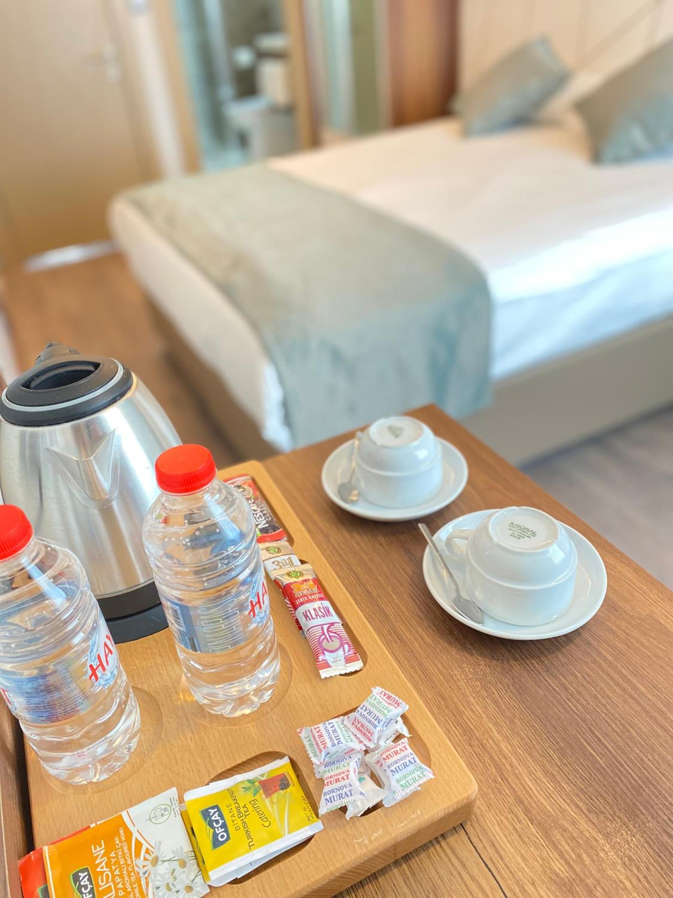 Standard Double Room thumbnail 5