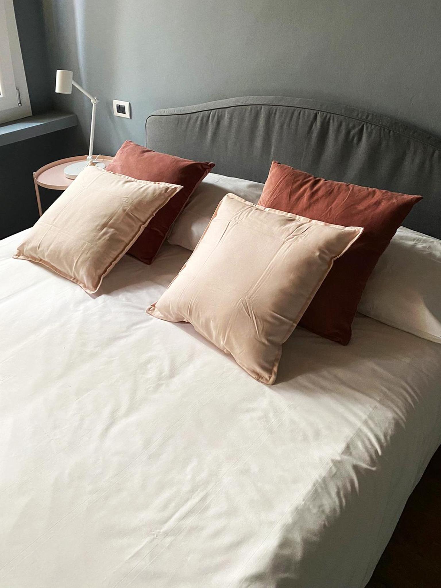 Deluxe King Room photo 1