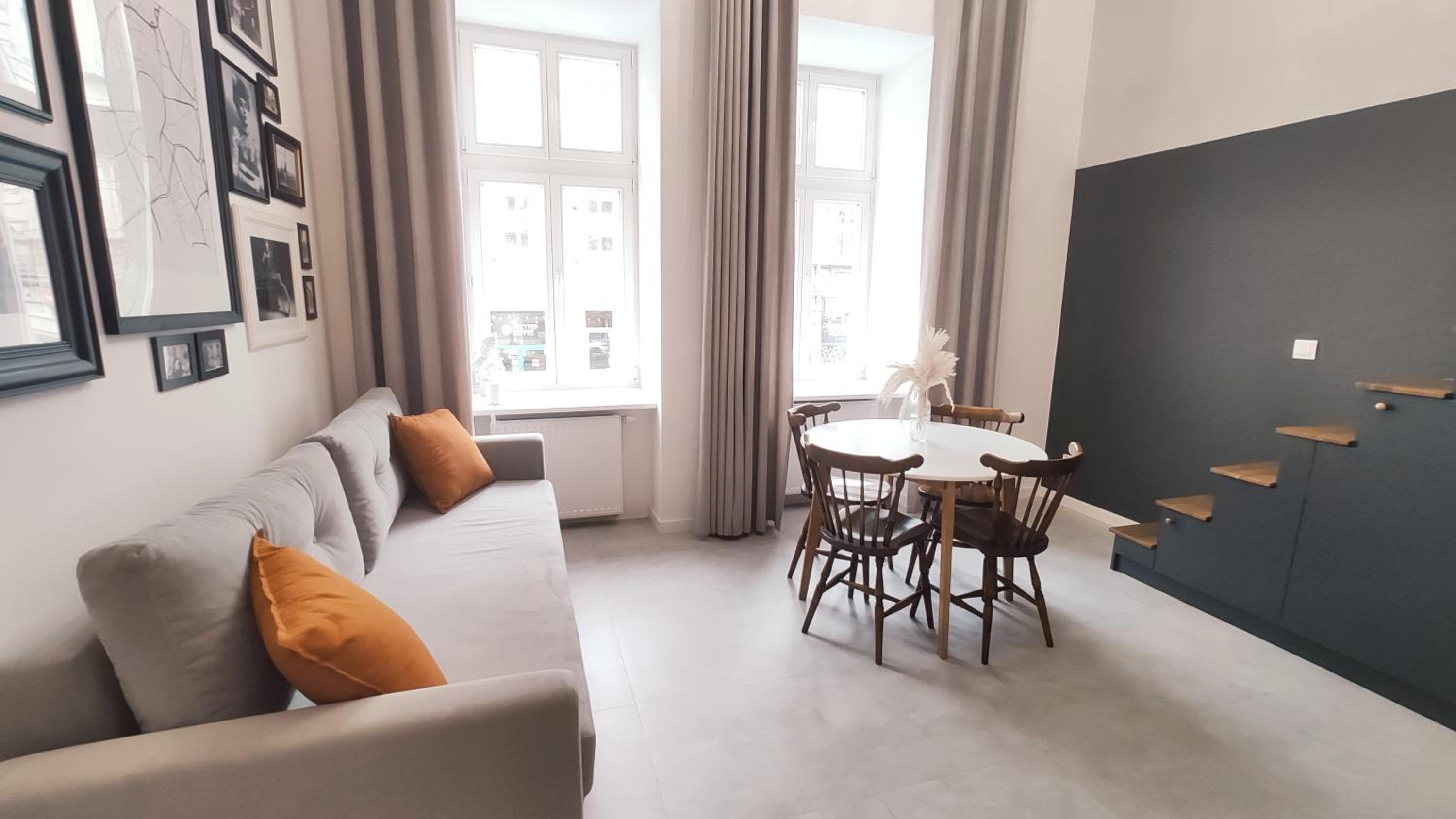 One-Bedroom Apartment - Photo 7