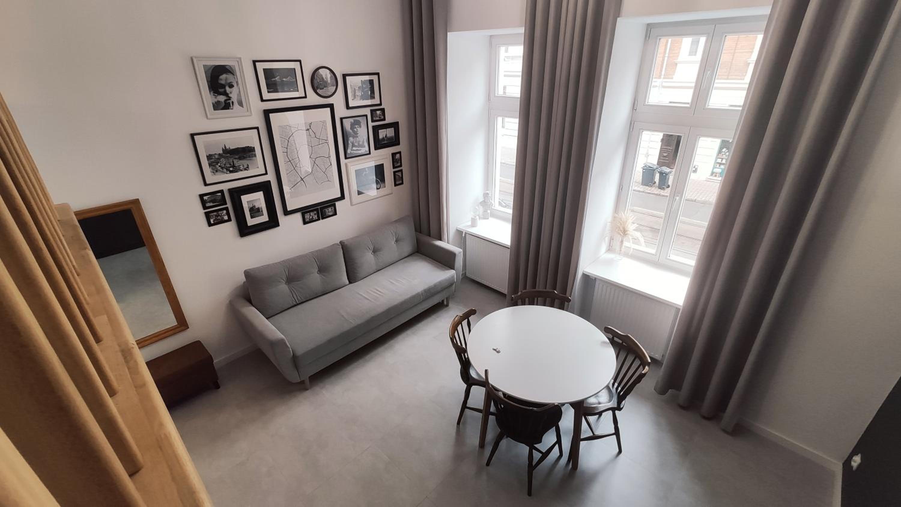 One-Bedroom Apartment - Photo 9