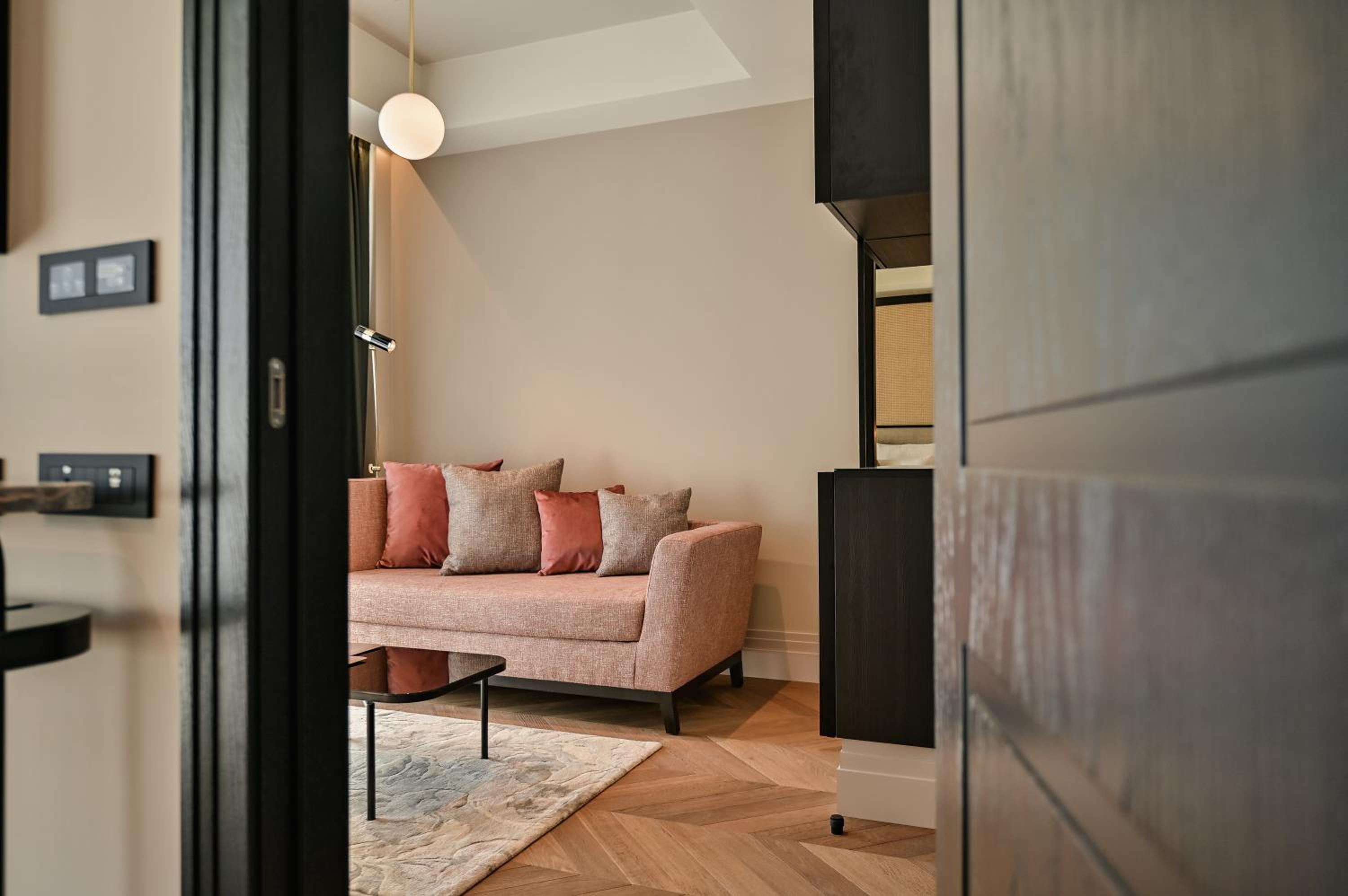 Superior Suite - Photo 4