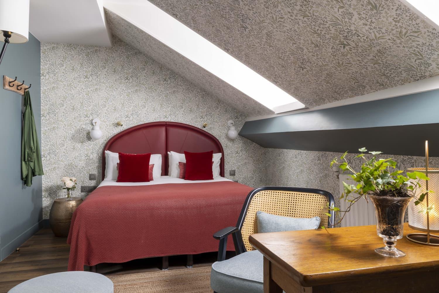 Deluxe Double Room " La Dauphine"