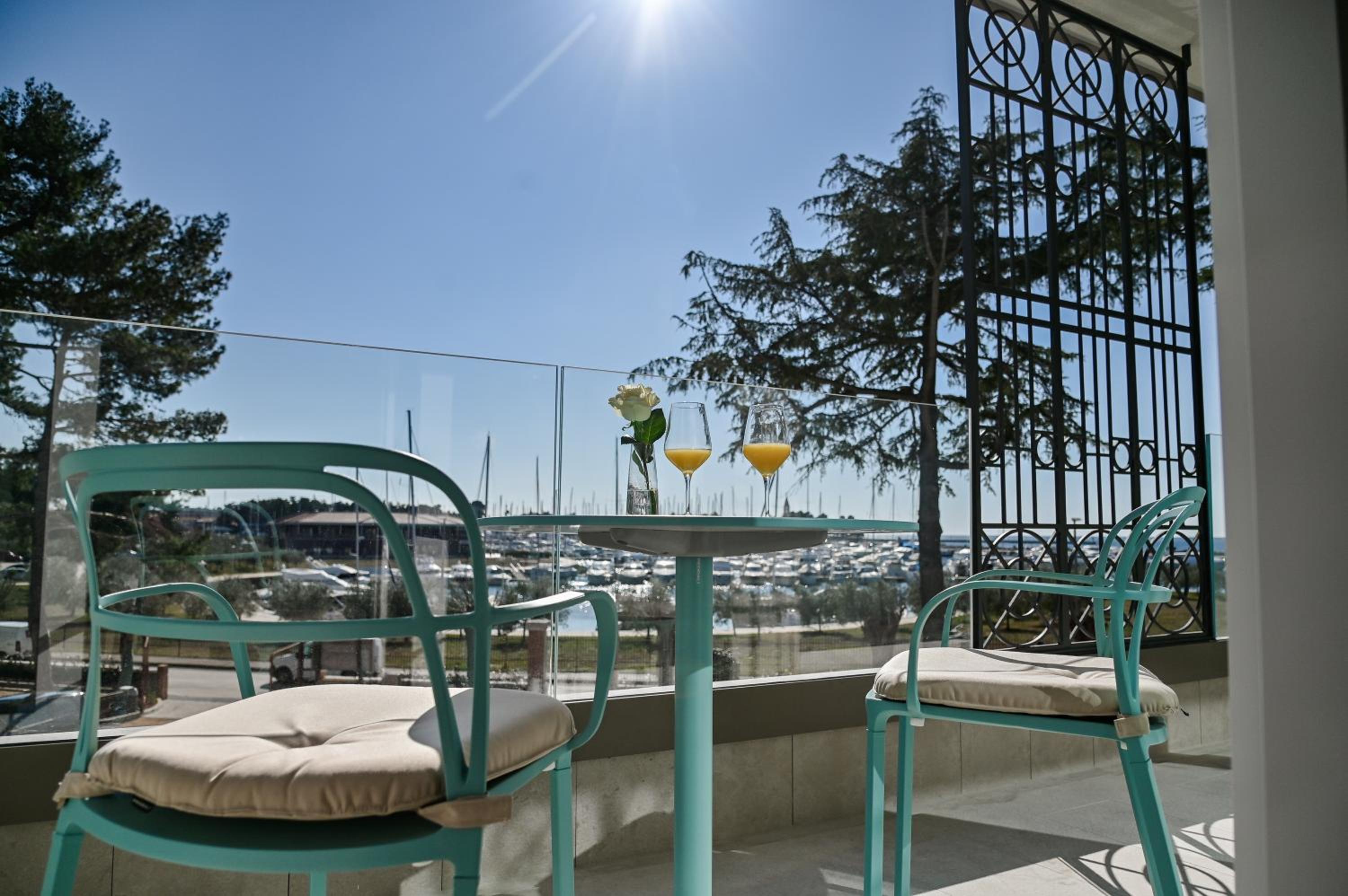 Superior Suite - Photo 2