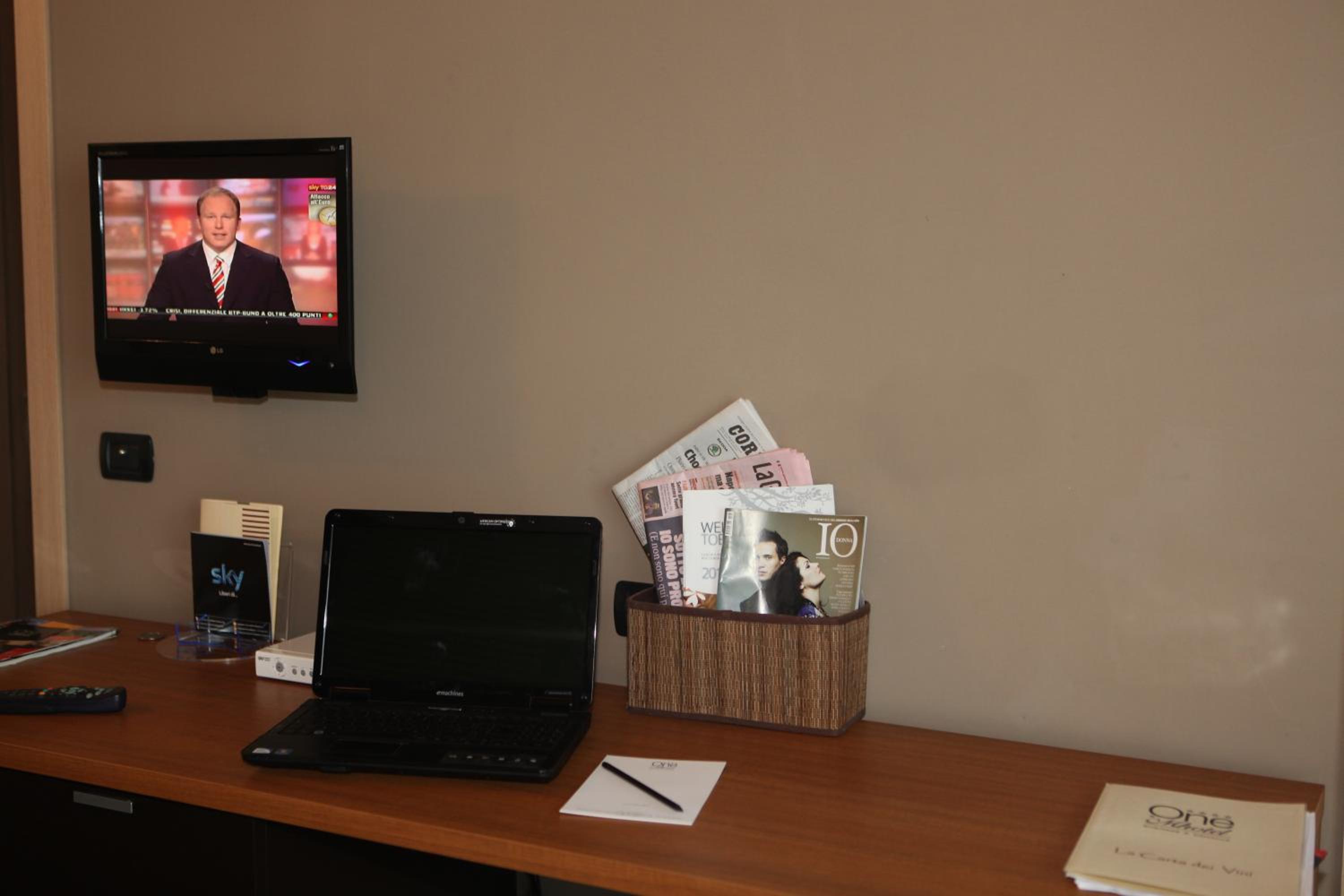 Double Room - Photo 5