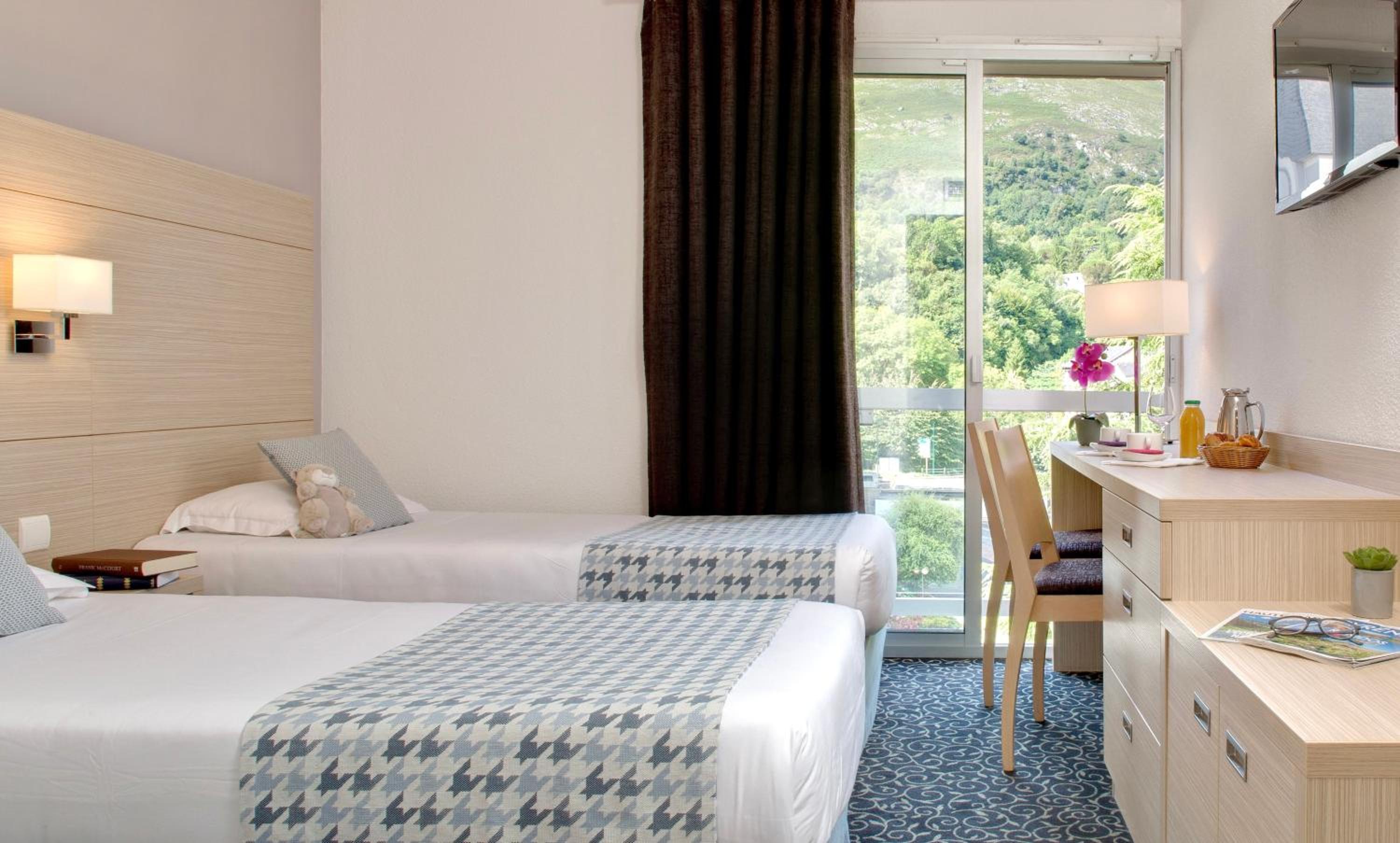 Twin Room - Photo 4