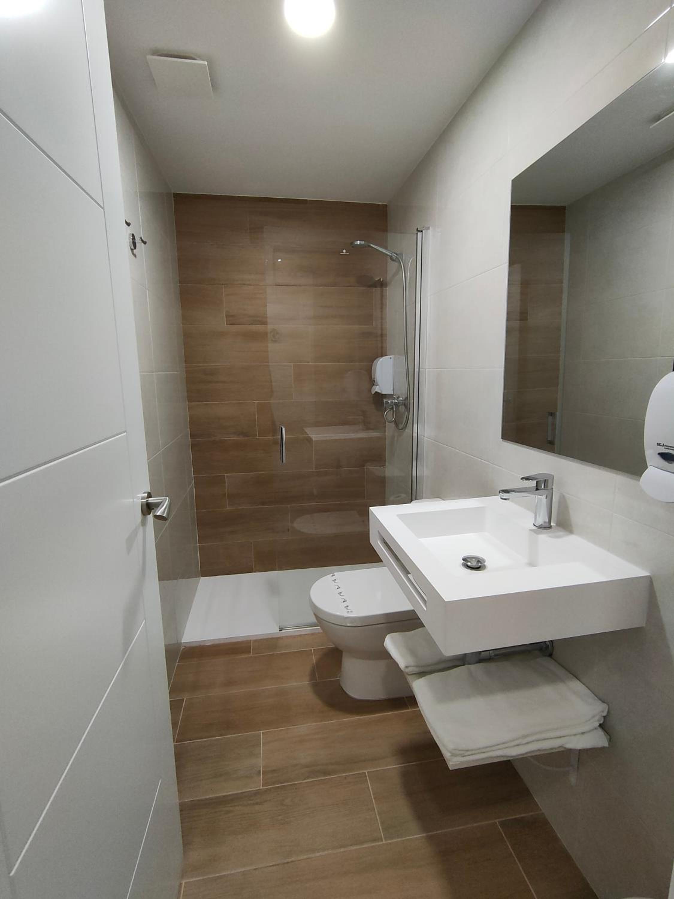 Double Room with Extra Bed photo 3