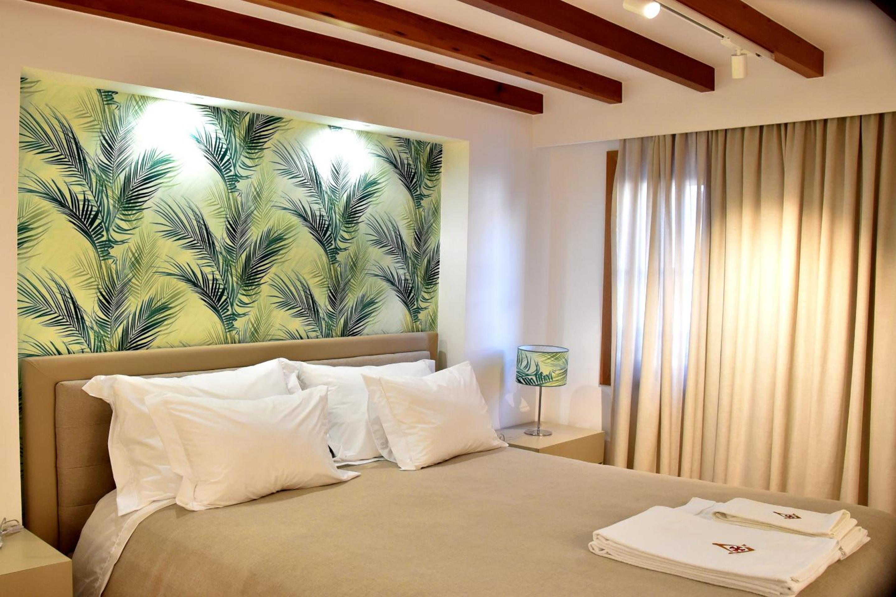 Standard Double Room - Photo 1