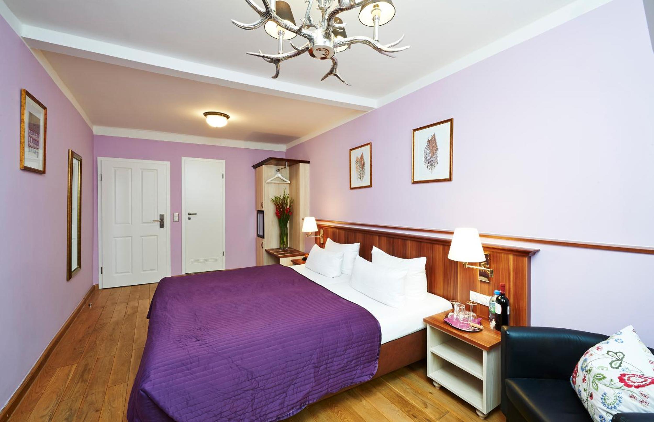 Double Room - Photo 7