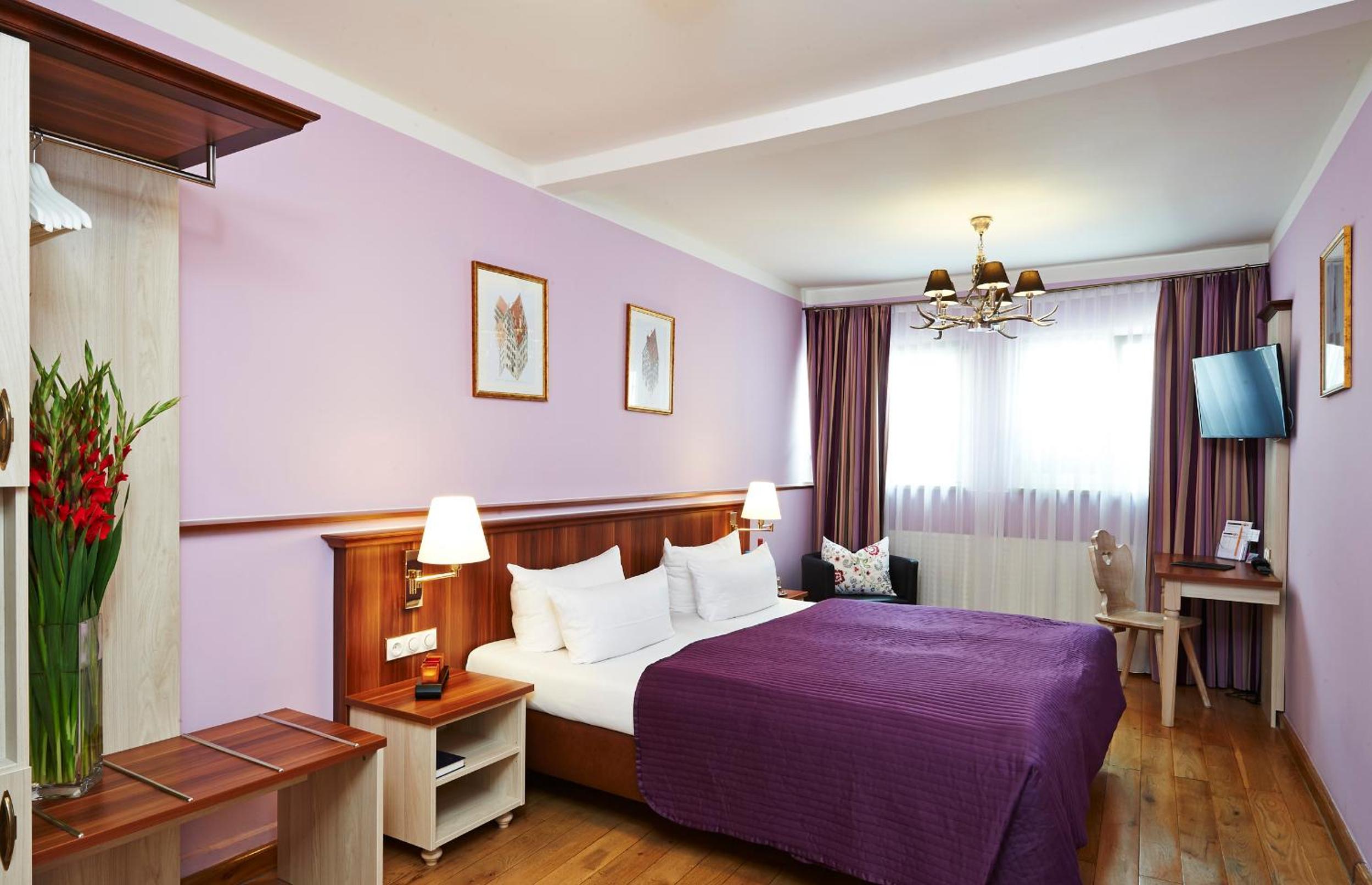 Double Room - Photo 9