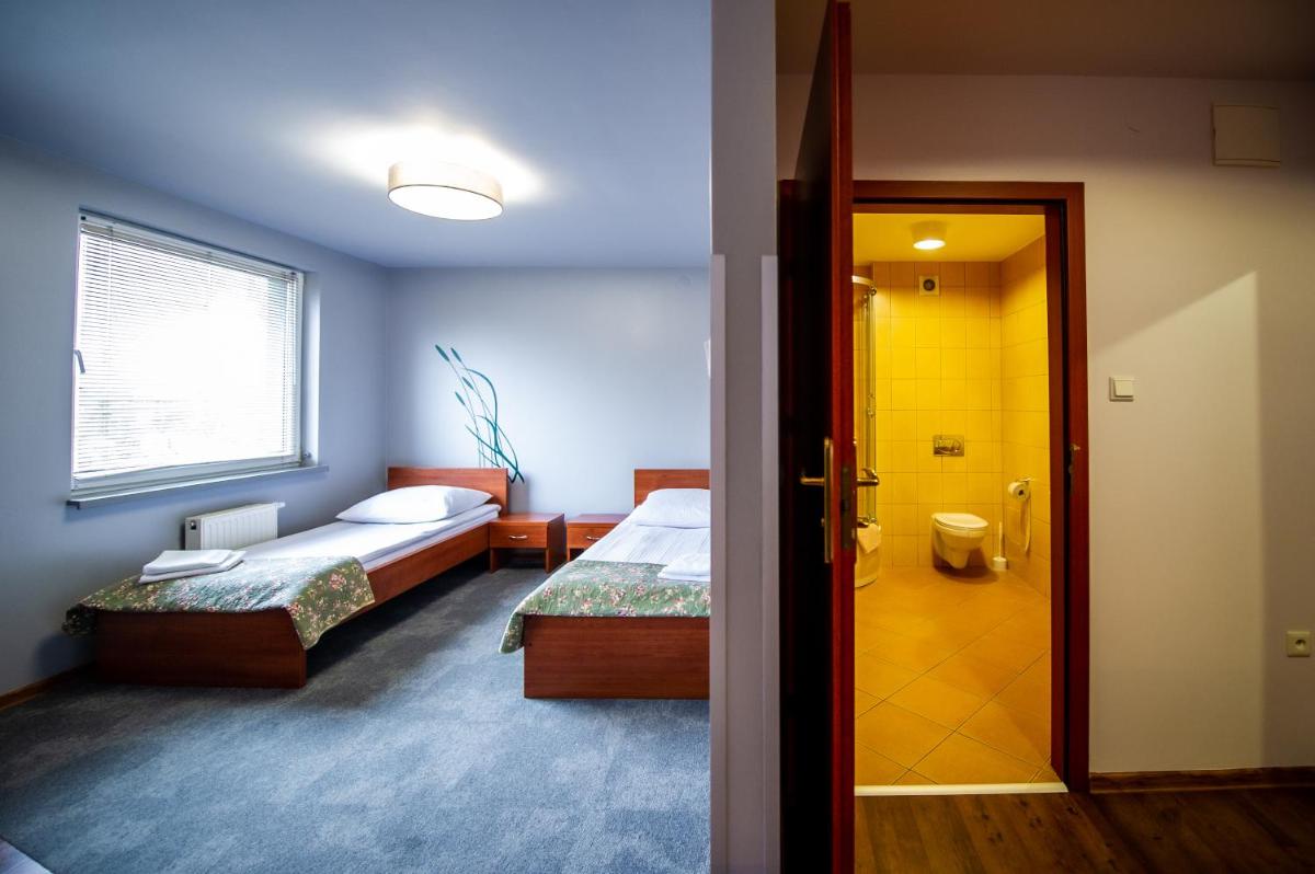 Double Room with Private Bathroom - Photo 1