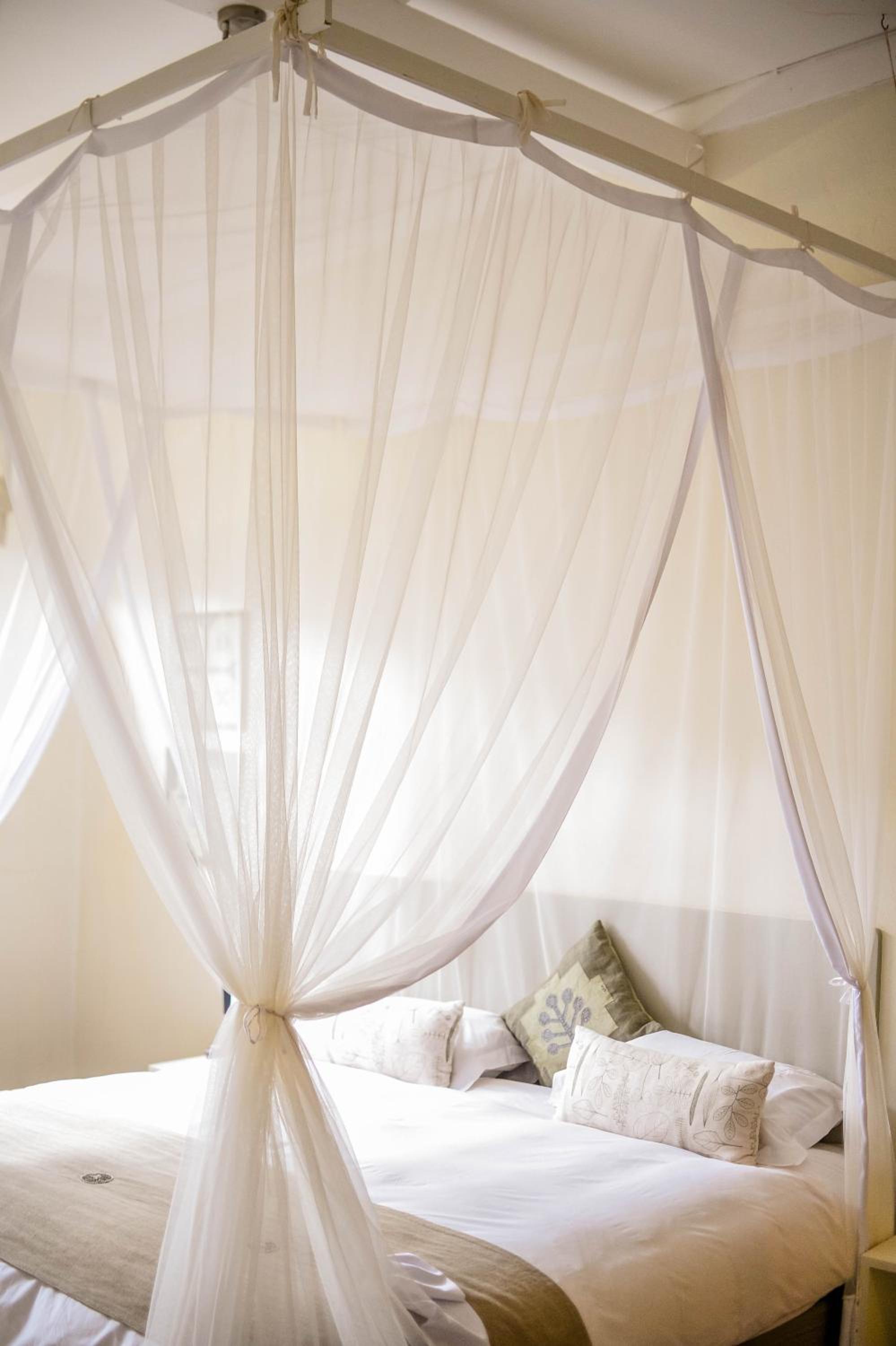 Small Twin Room - Photo 1