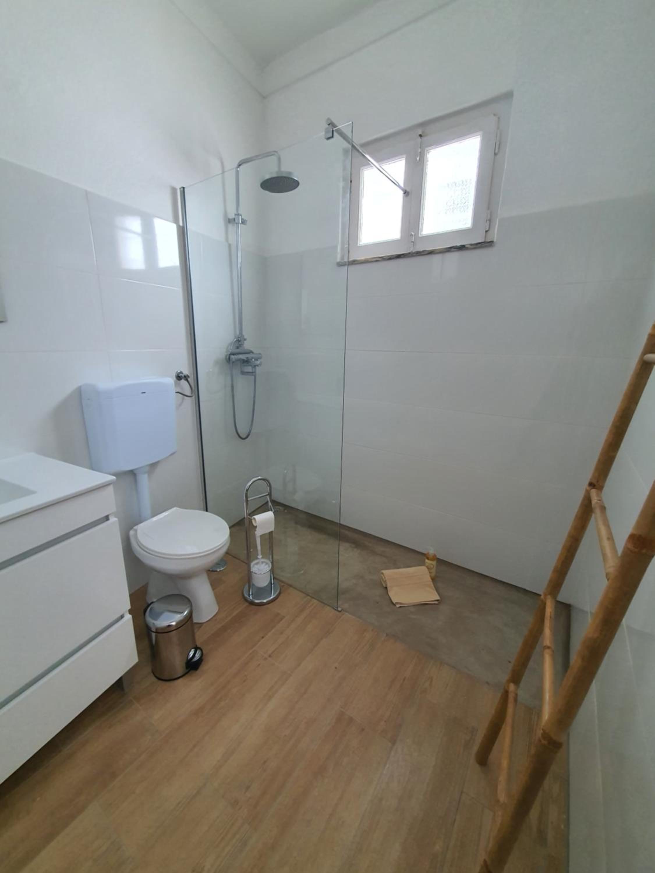 Two-Bedroom House - Photo 6