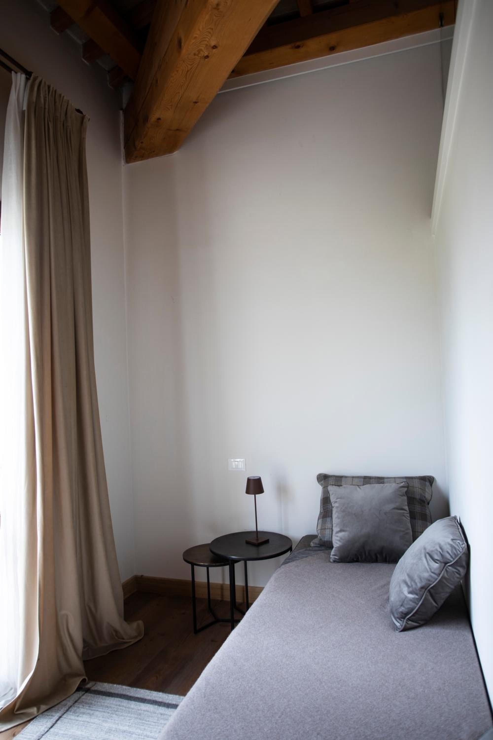 Superior King Room photo 2