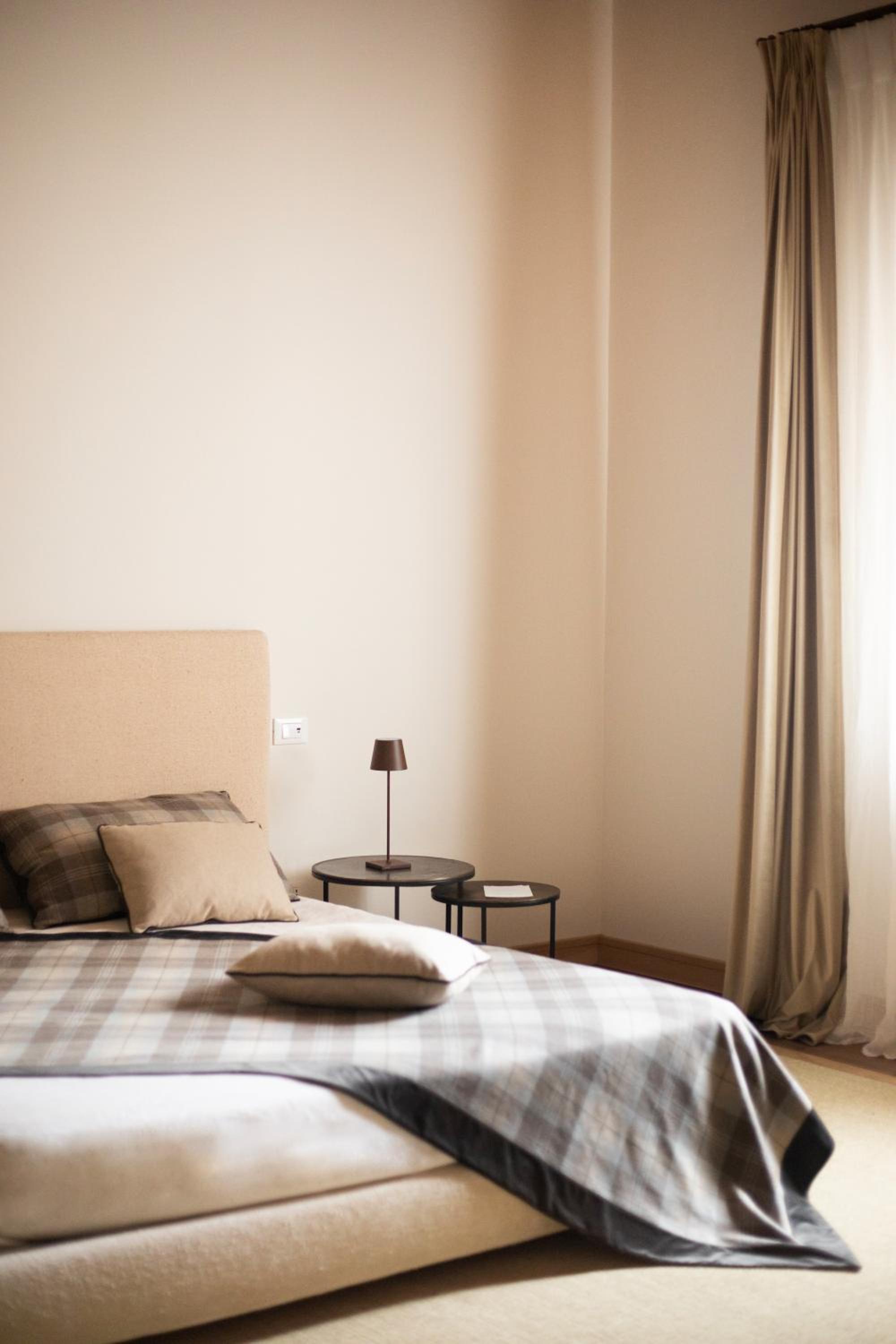 Superior King Room photo 1