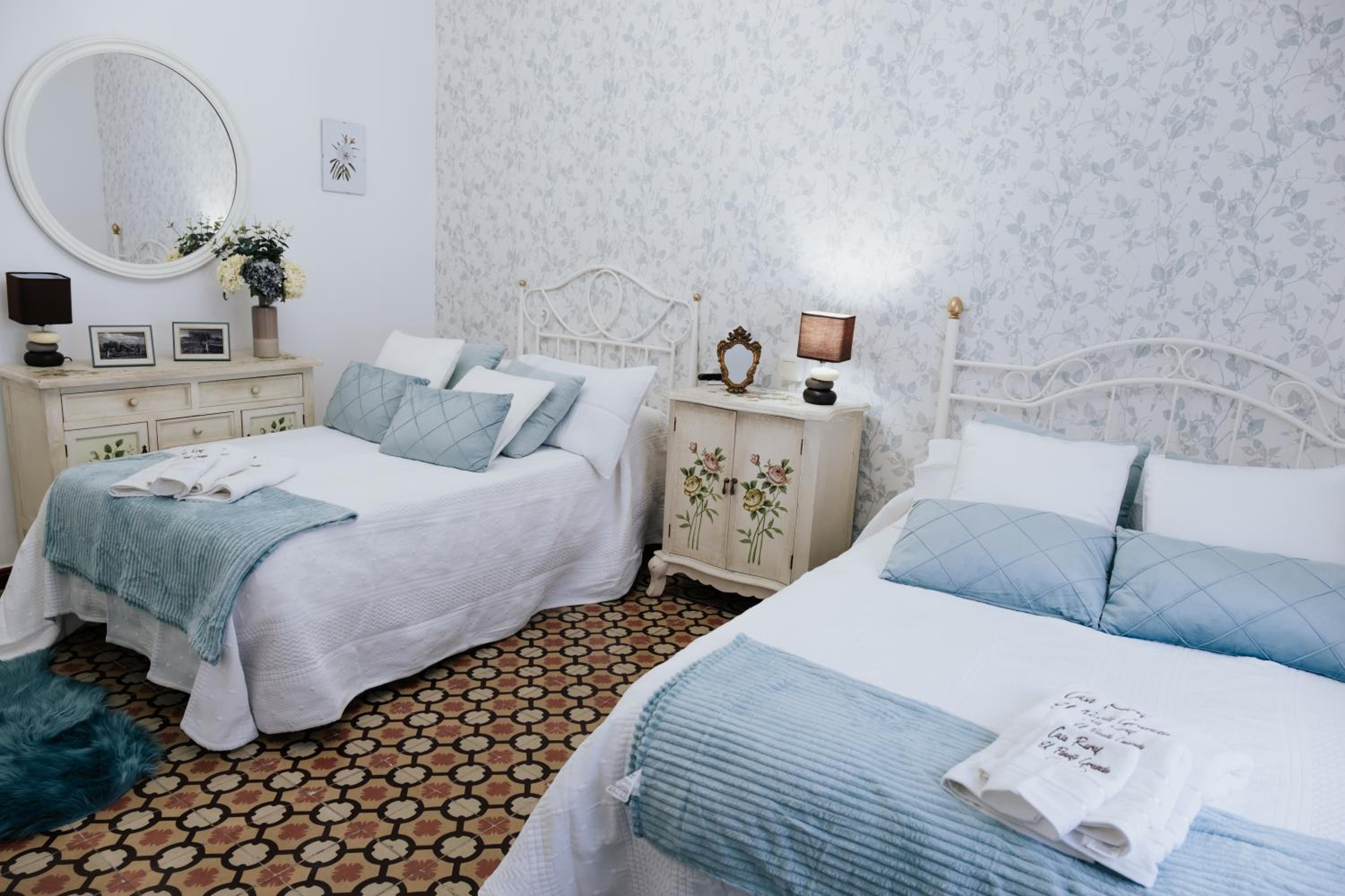 Four-Bedroom House photo 2