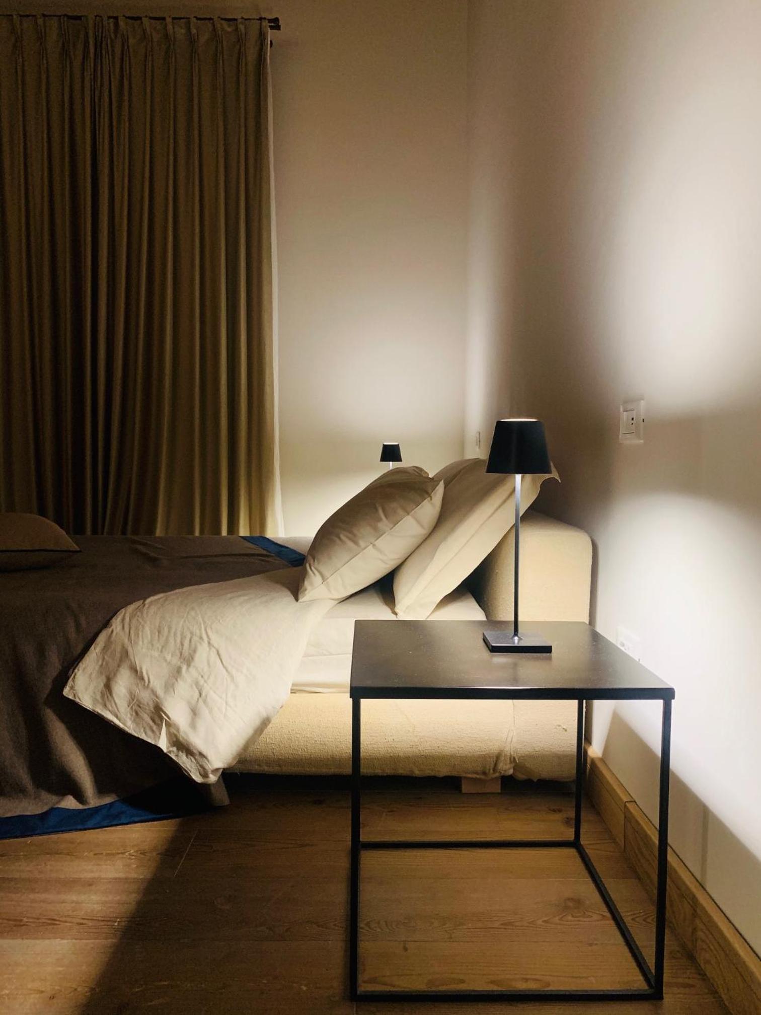 King Room with Balcony photo 1